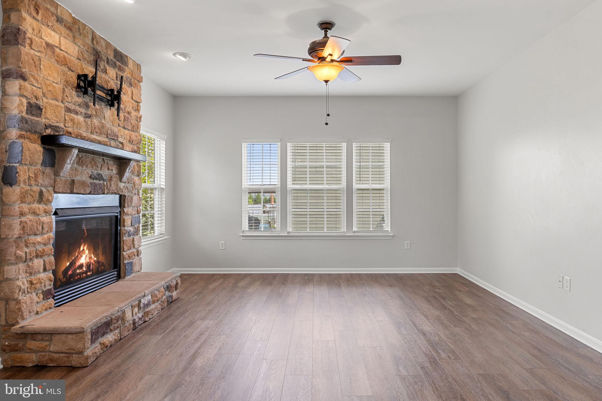 PRINCETON SHOALS - Residential