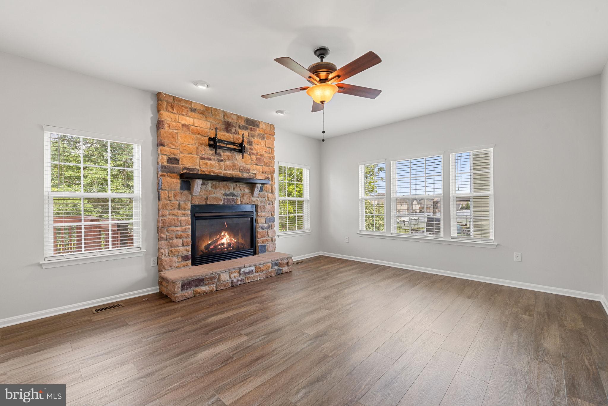 PRINCETON SHOALS - Residential