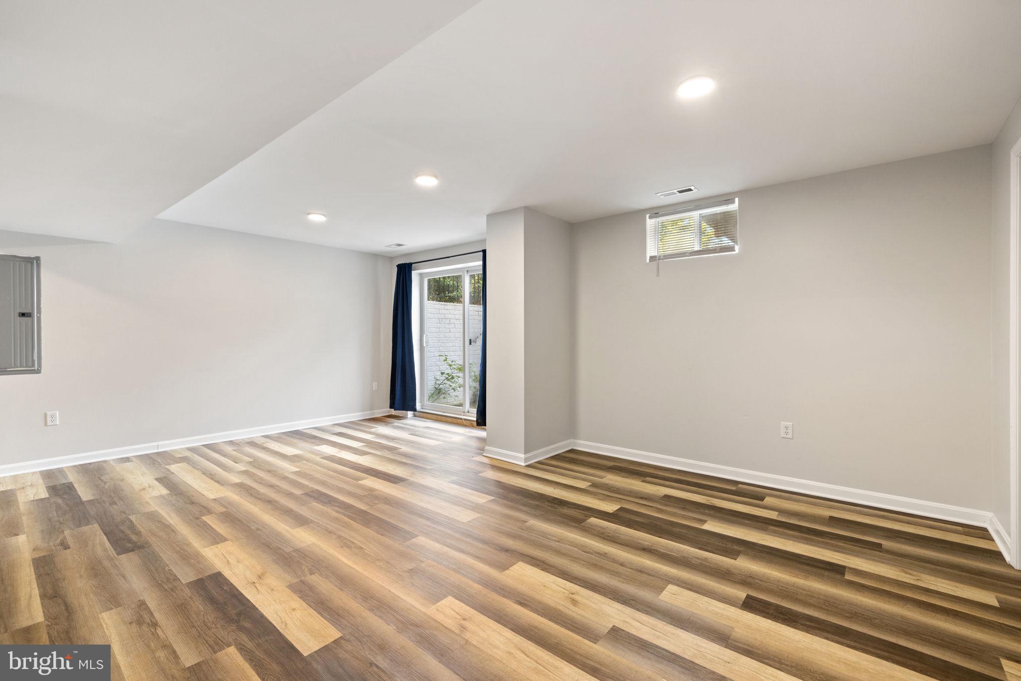 PRINCETON SHOALS - Residential