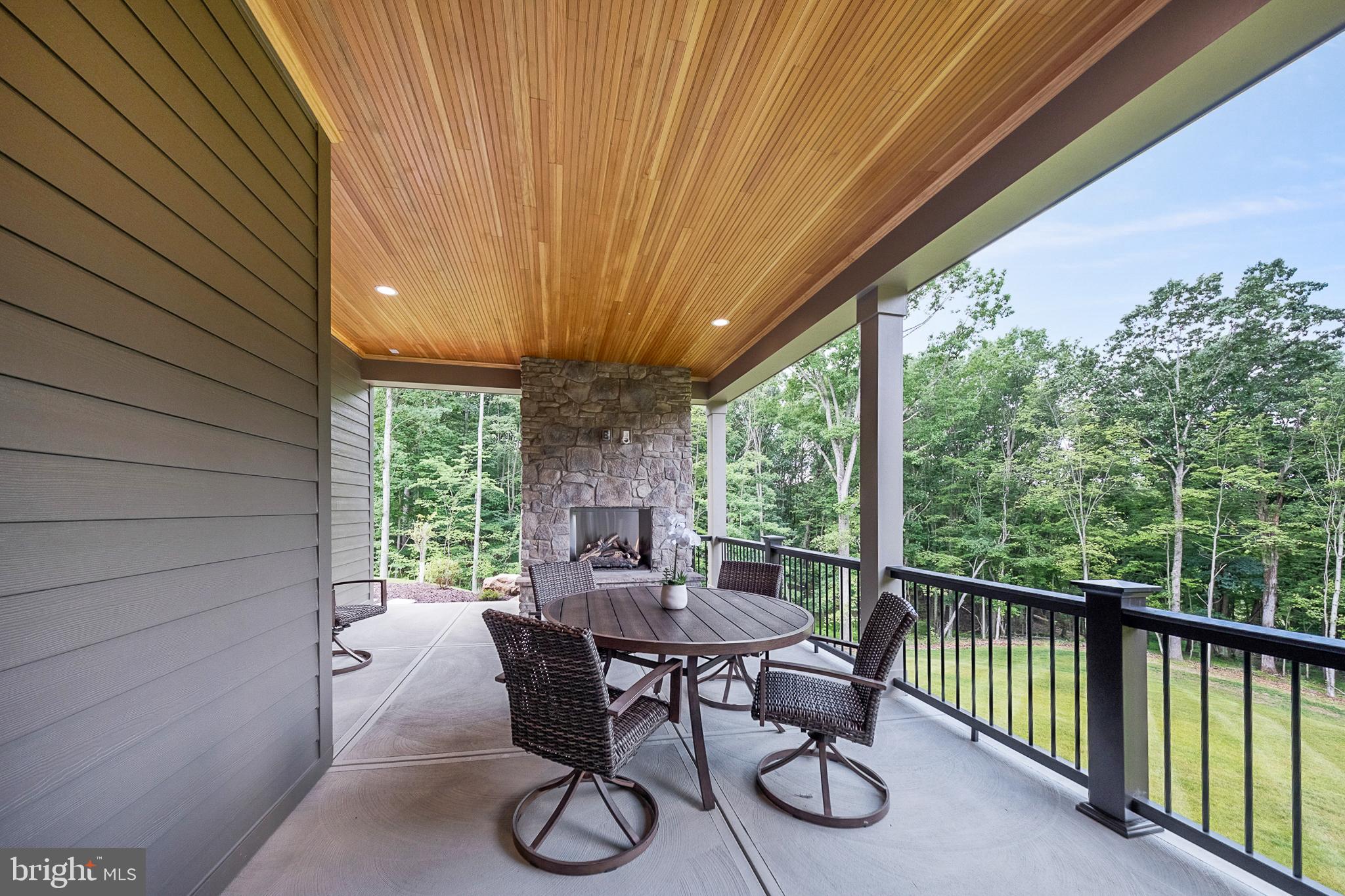 OAKWOOD - Residential