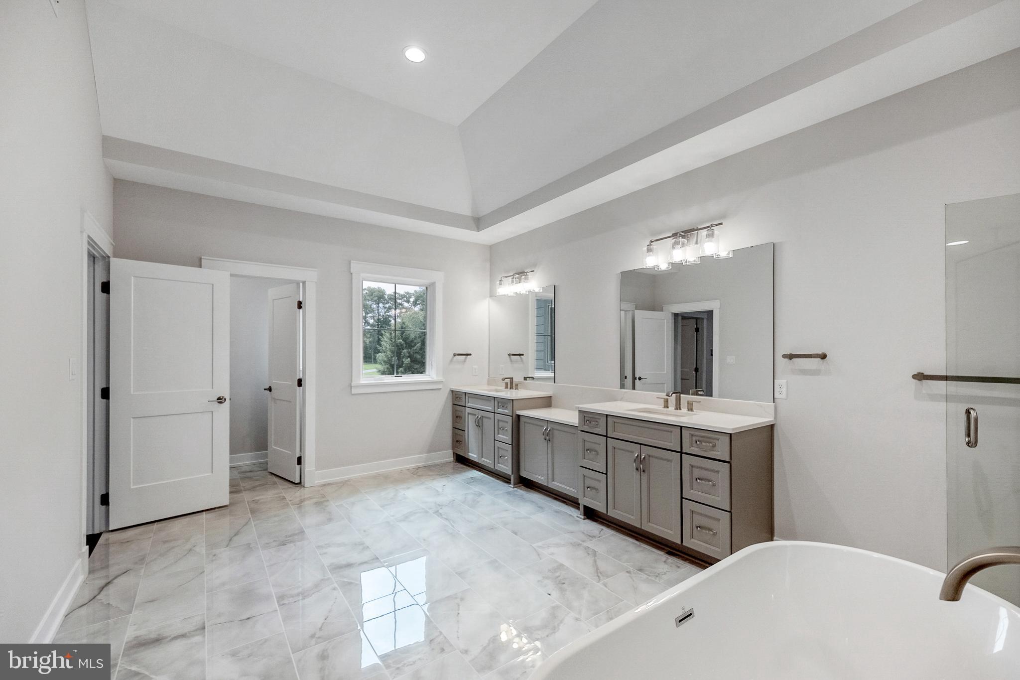 OAKWOOD - Residential