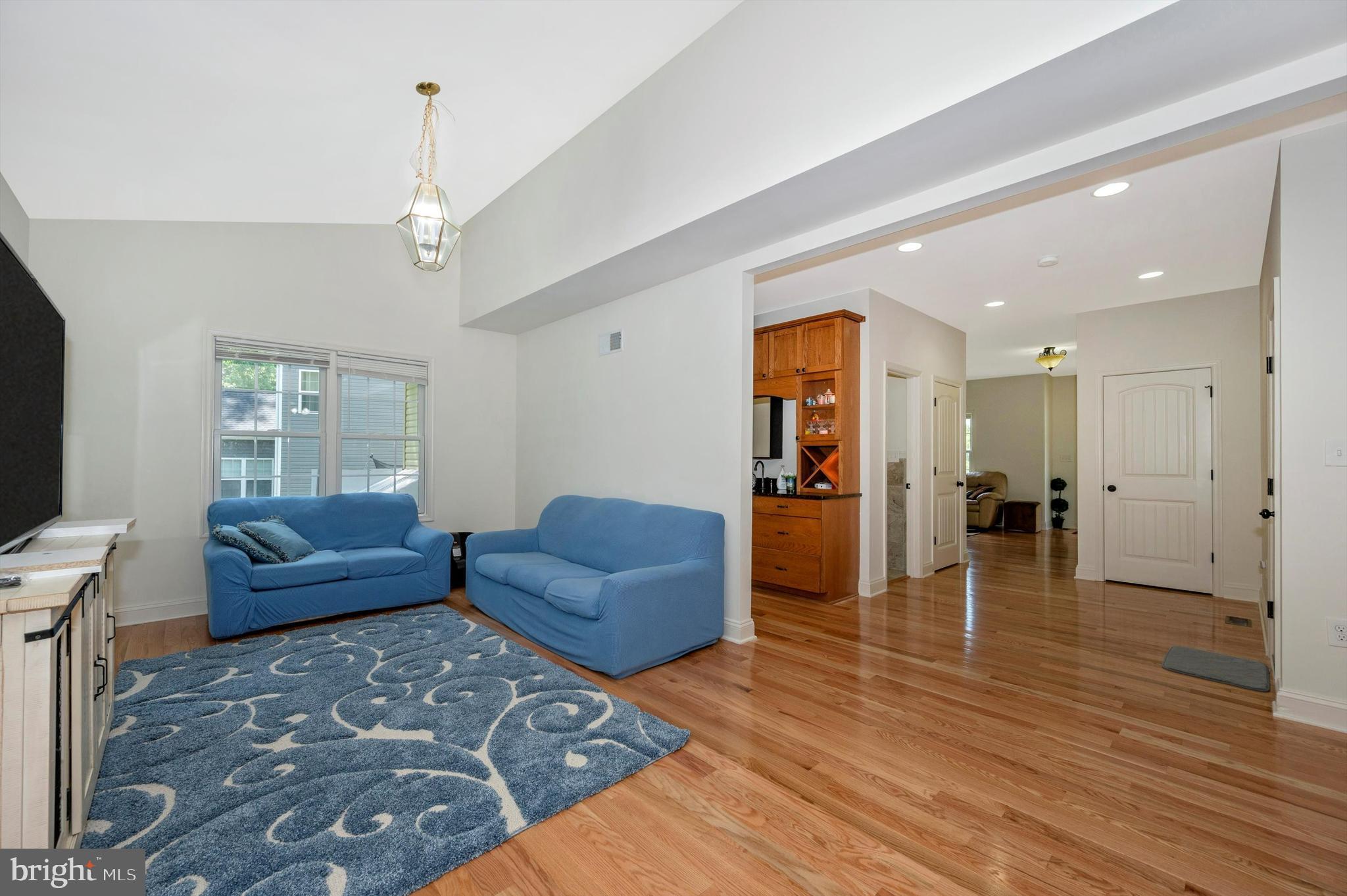 BROOK HILL MANOR - Residential