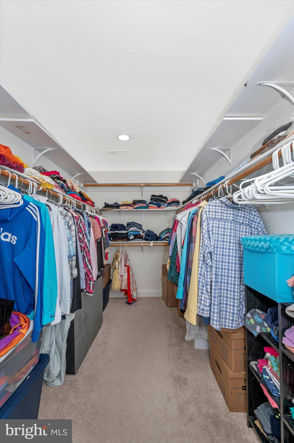 BROOK HILL MANOR - Residential