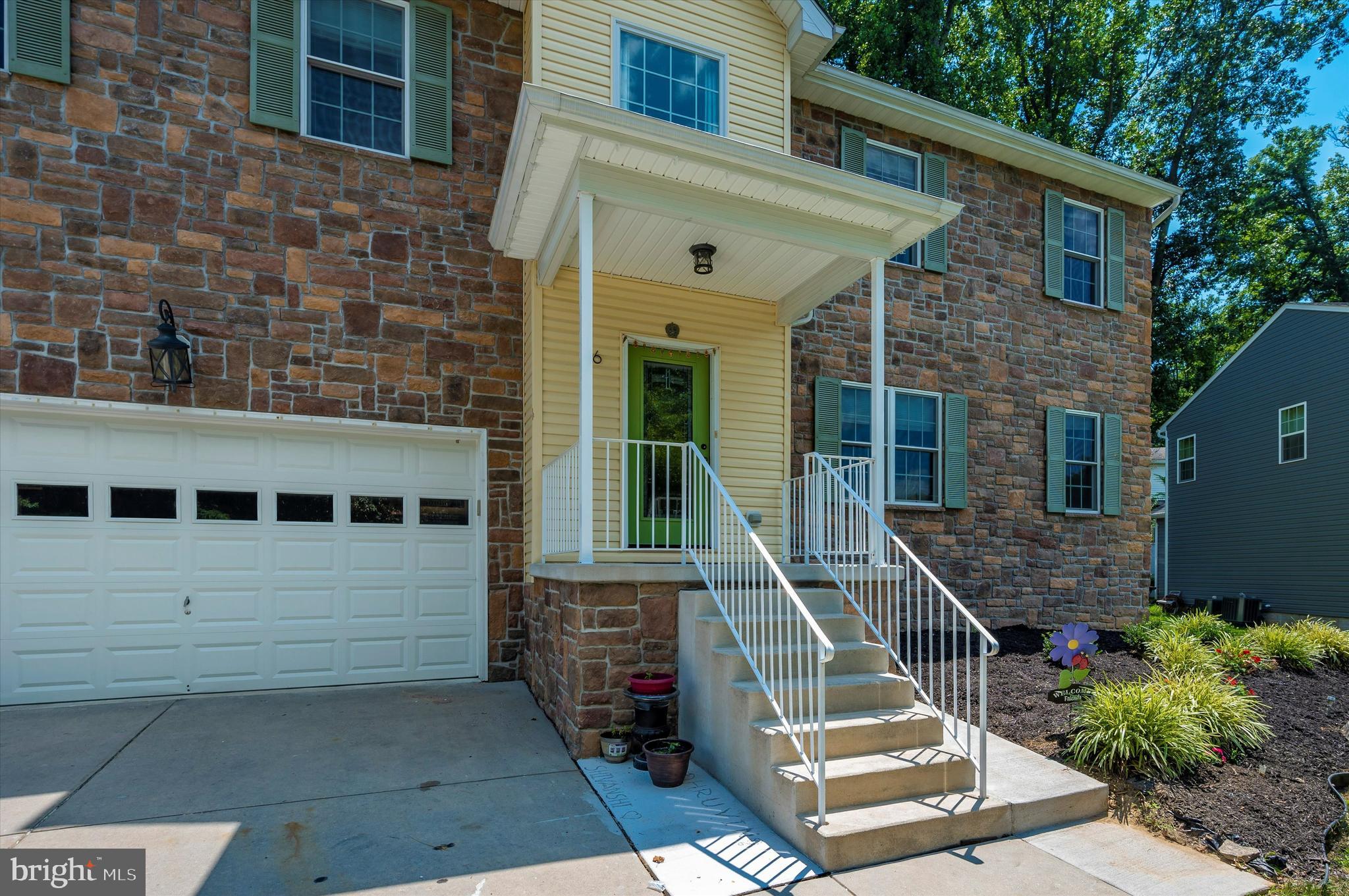 BROOK HILL MANOR - Residential