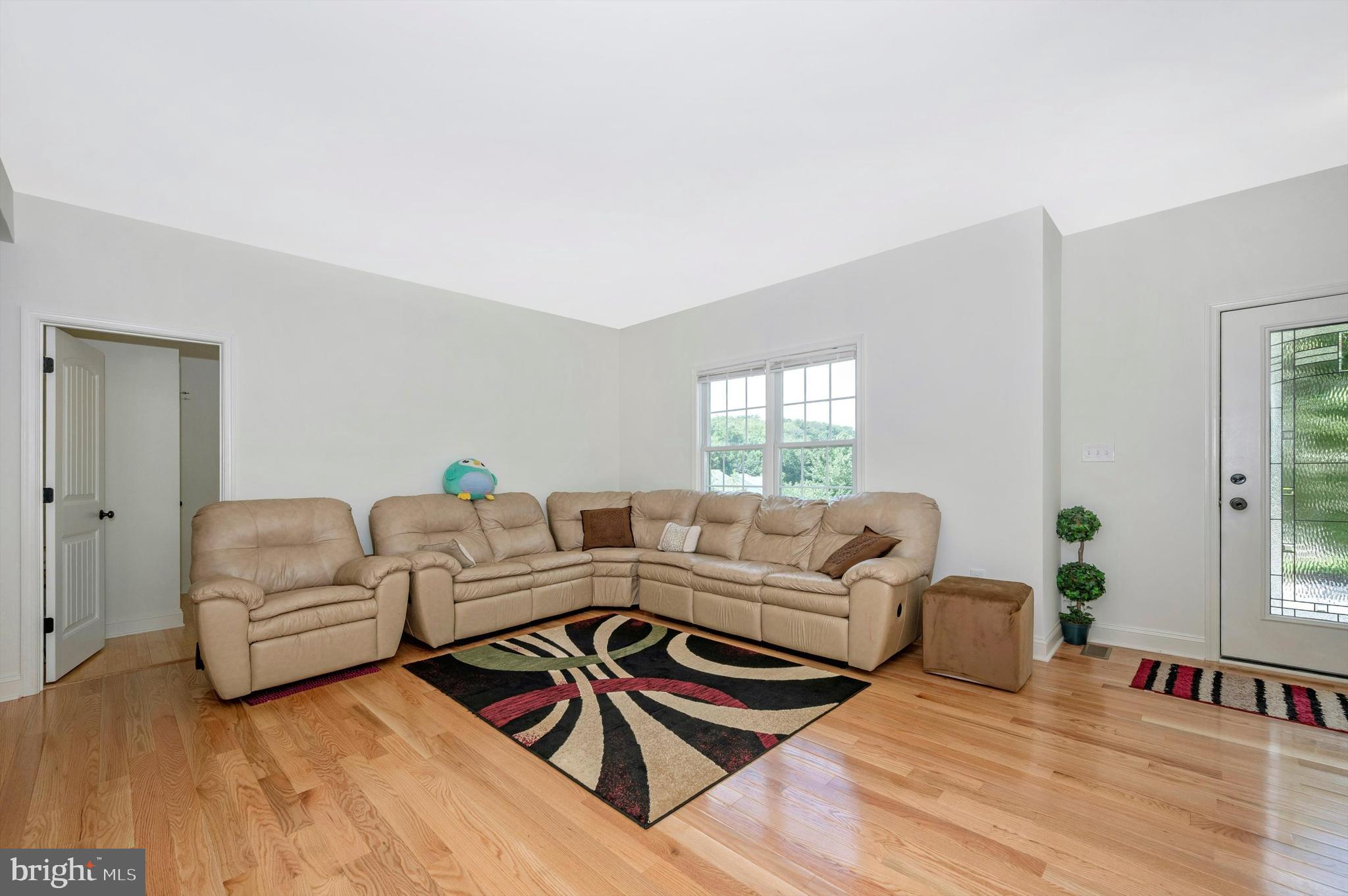 BROOK HILL MANOR - Residential