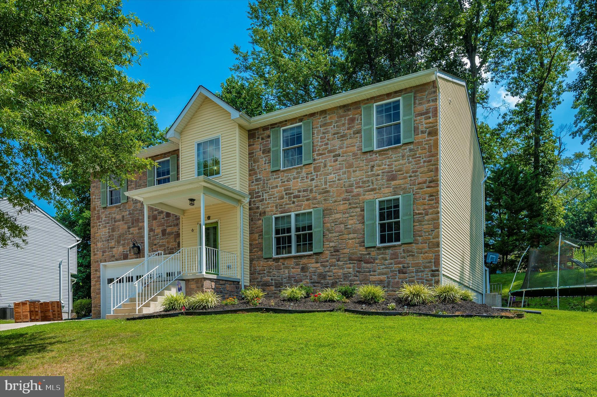 BROOK HILL MANOR - Residential