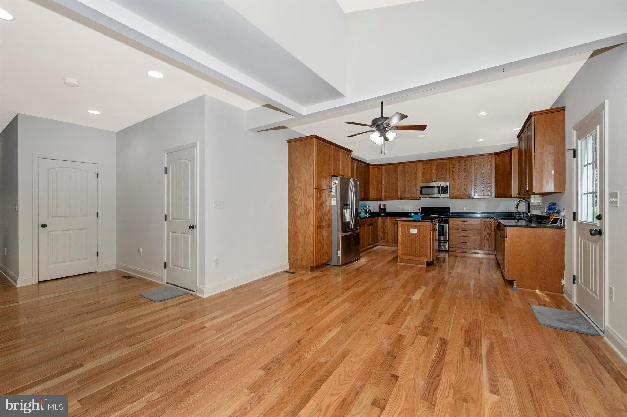 BROOK HILL MANOR - Residential