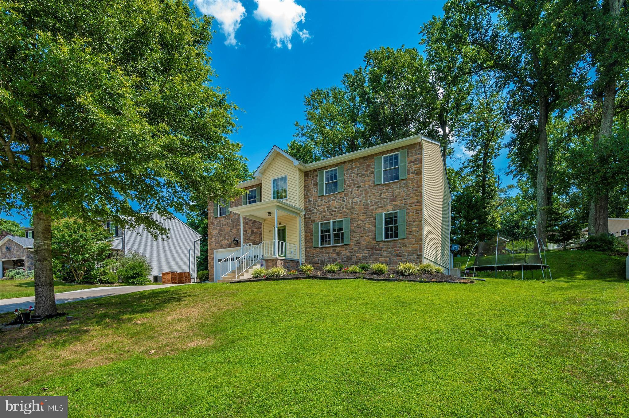 BROOK HILL MANOR - Residential