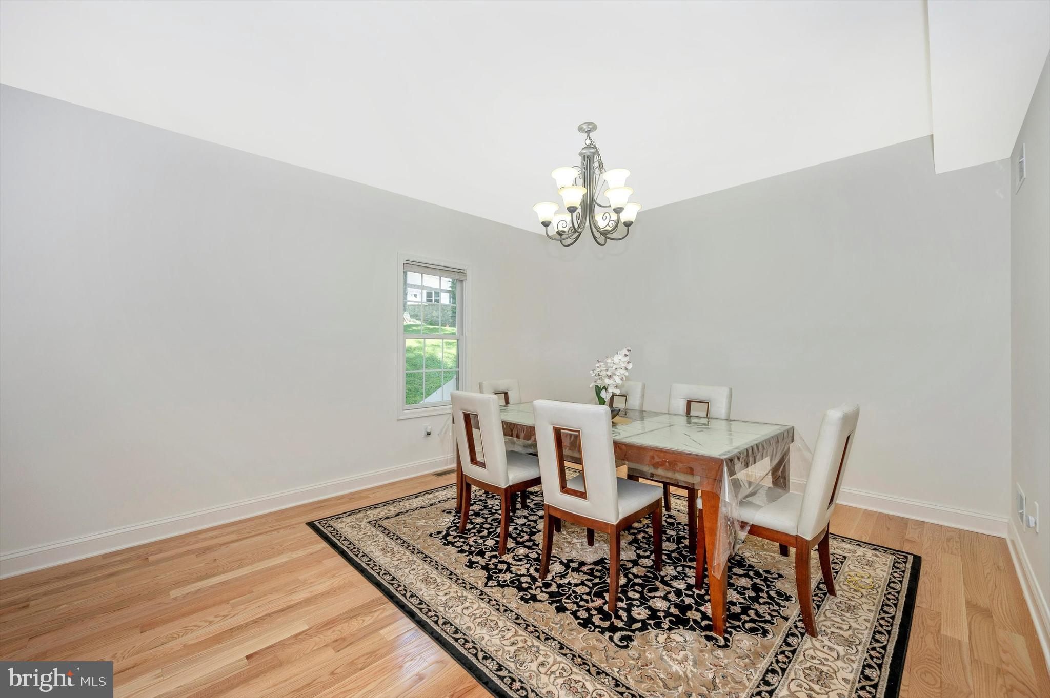 BROOK HILL MANOR - Residential