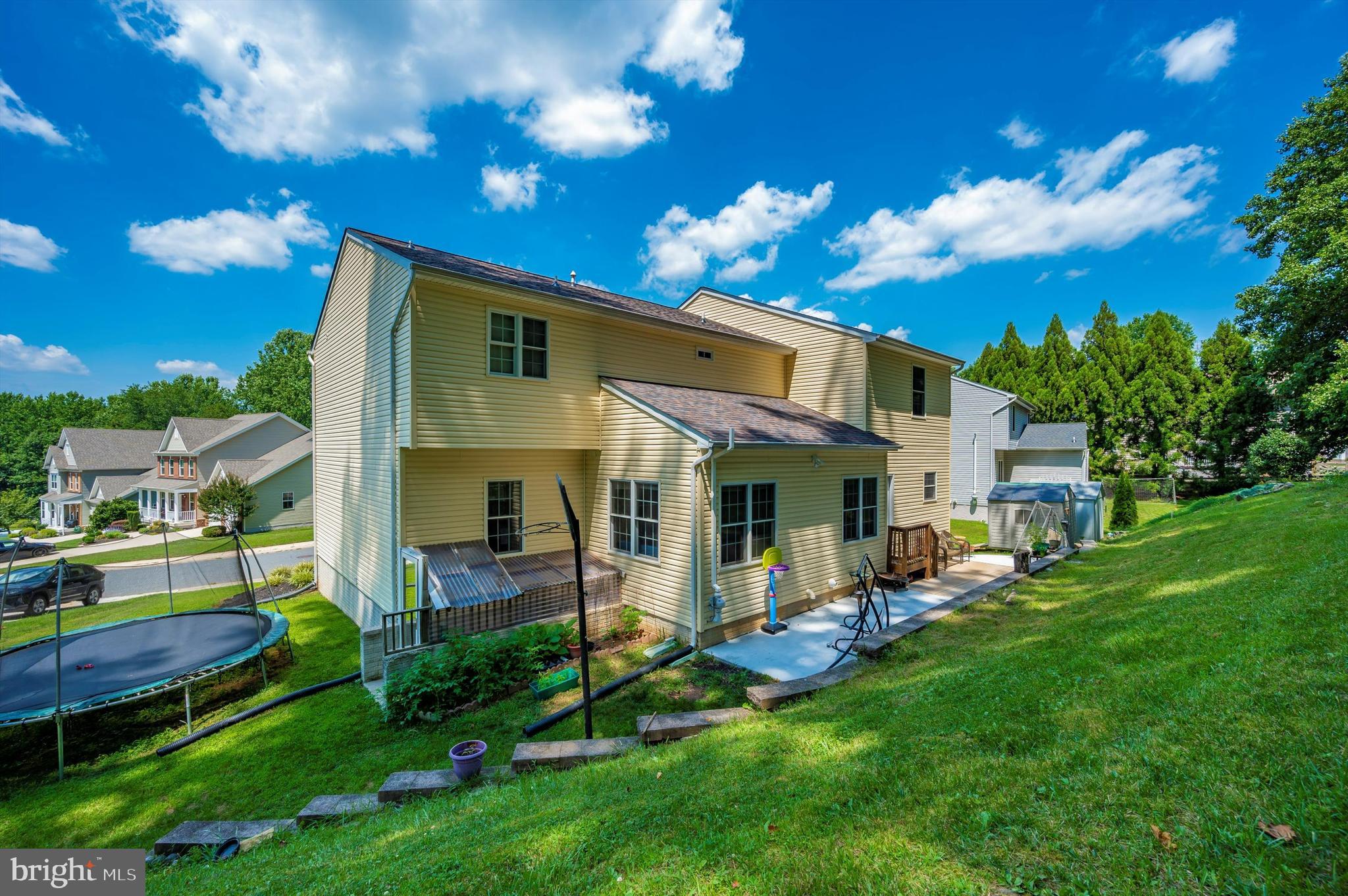 BROOK HILL MANOR - Residential