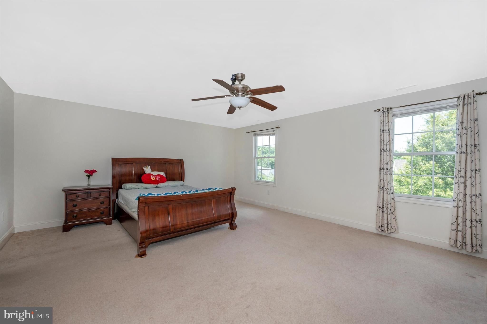 BROOK HILL MANOR - Residential