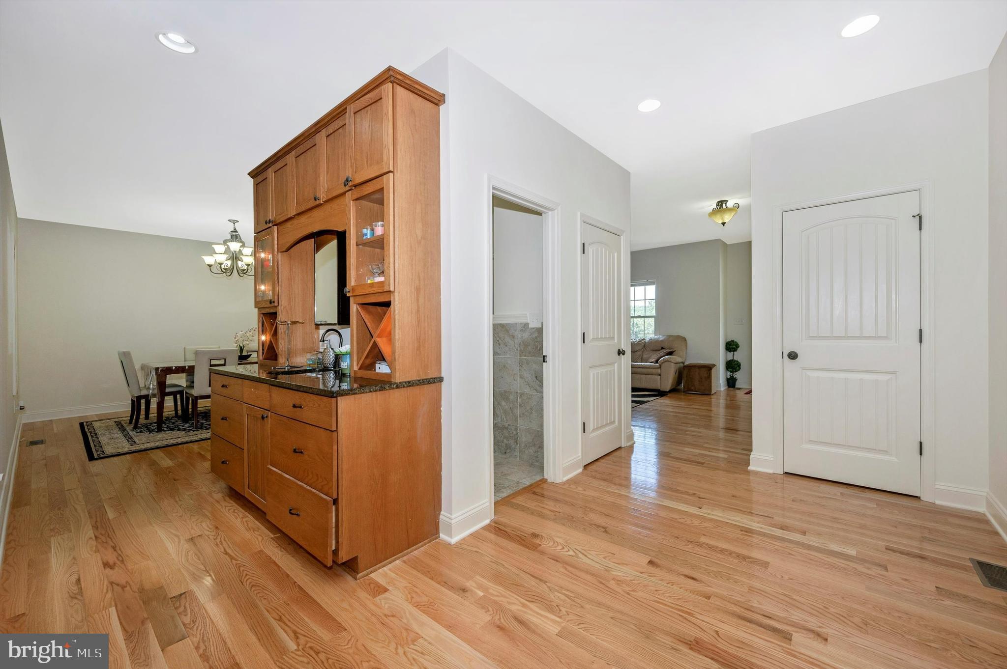 BROOK HILL MANOR - Residential