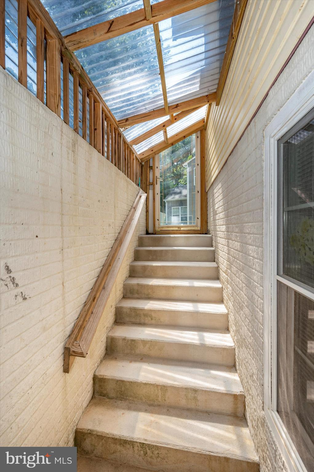 BROOK HILL MANOR - Residential