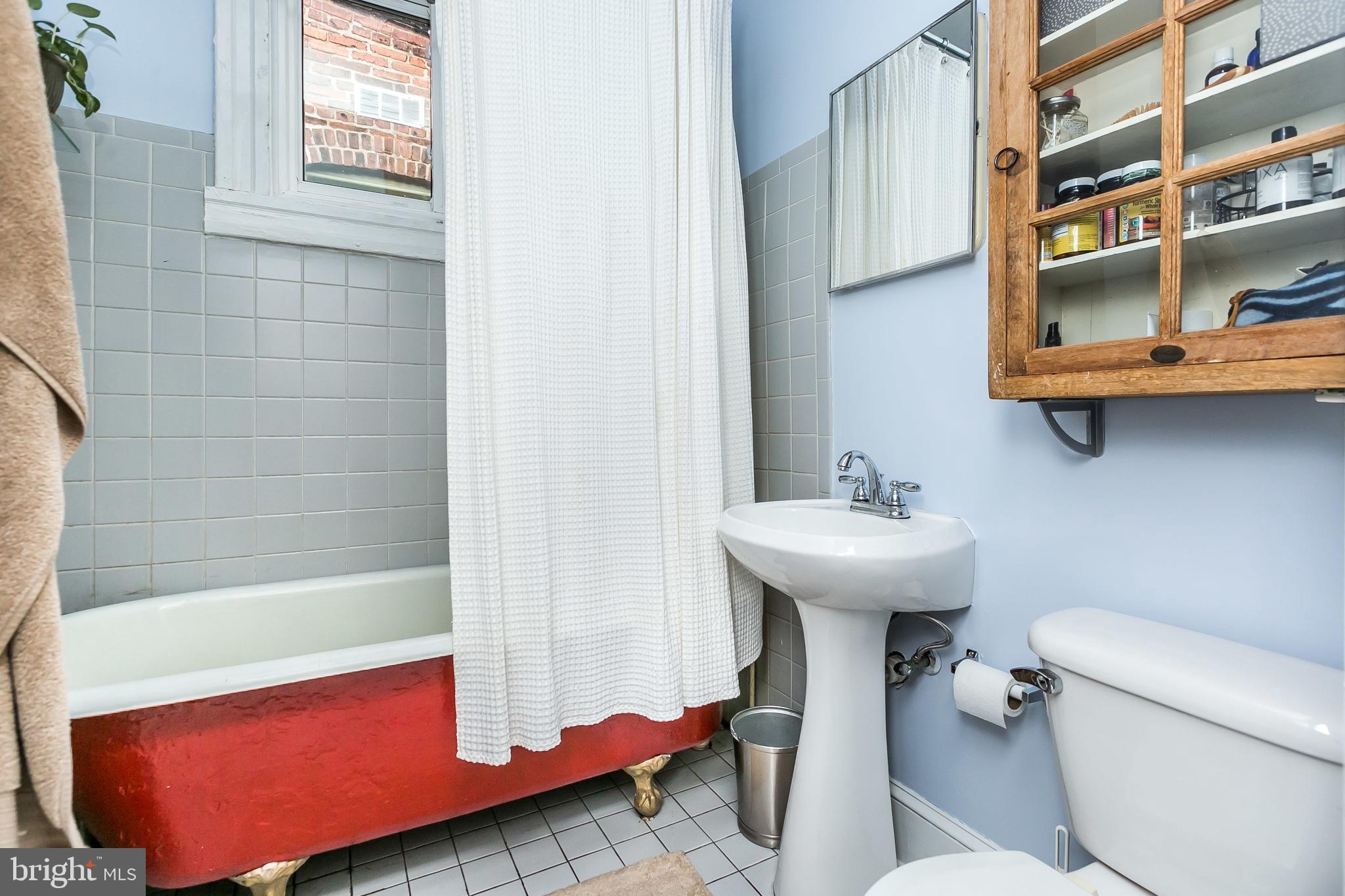 CHARLES VILLAGE - Residential