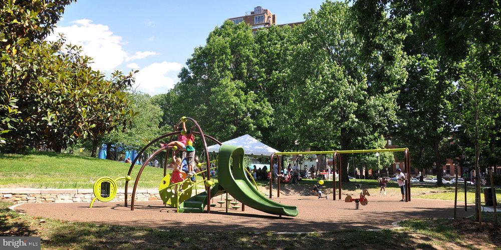 CHARLES VILLAGE - Residential