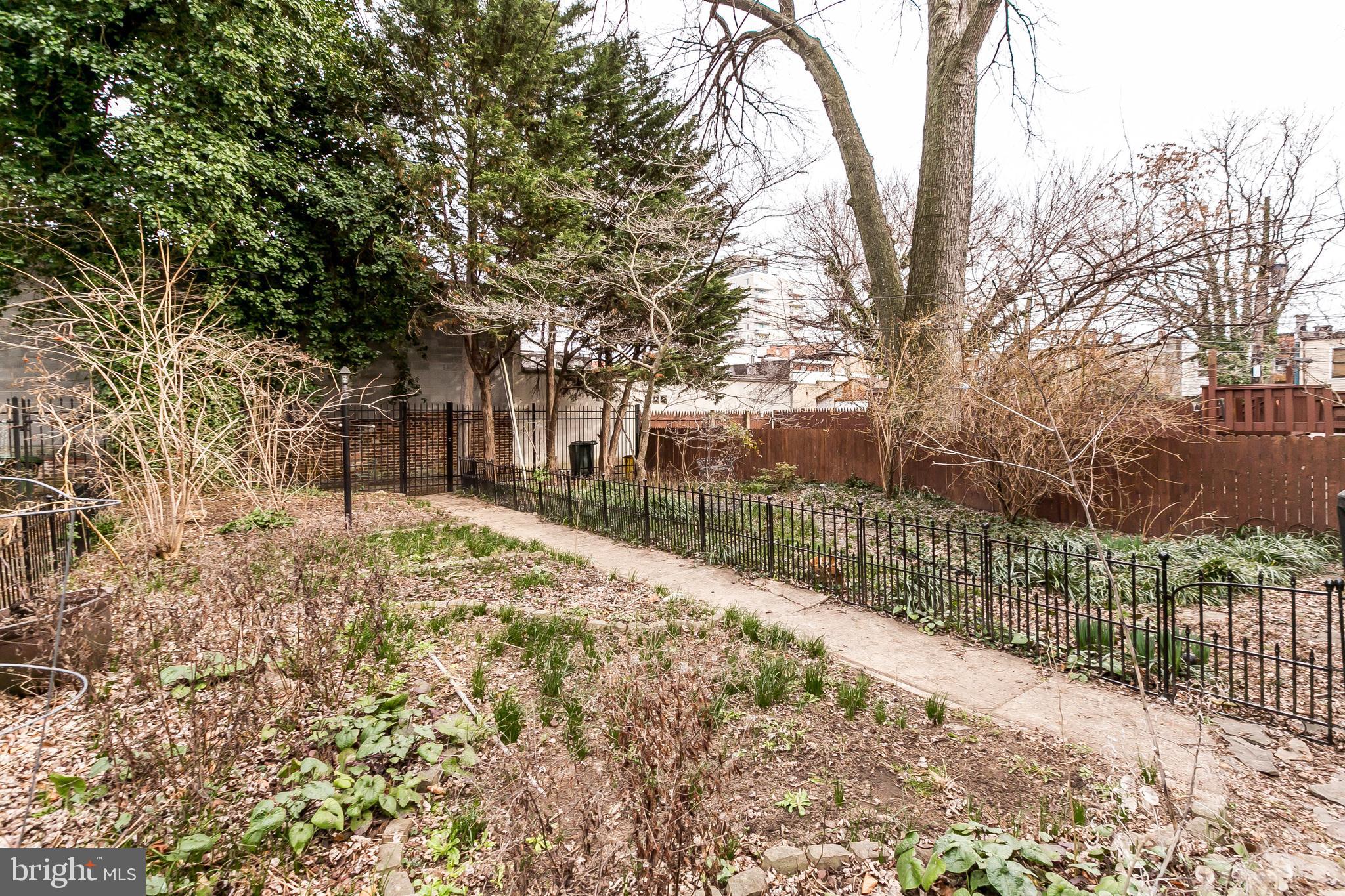 CHARLES VILLAGE - Residential