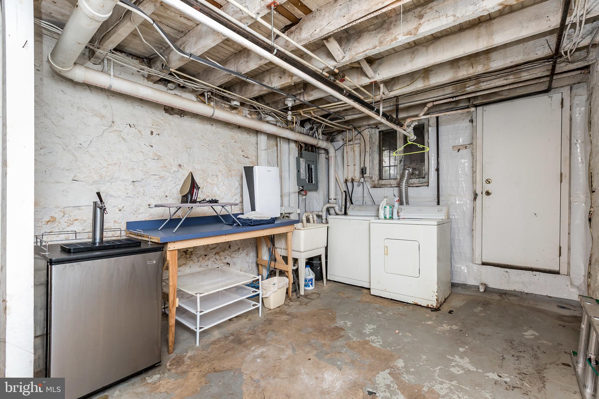 CHARLES VILLAGE - Residential