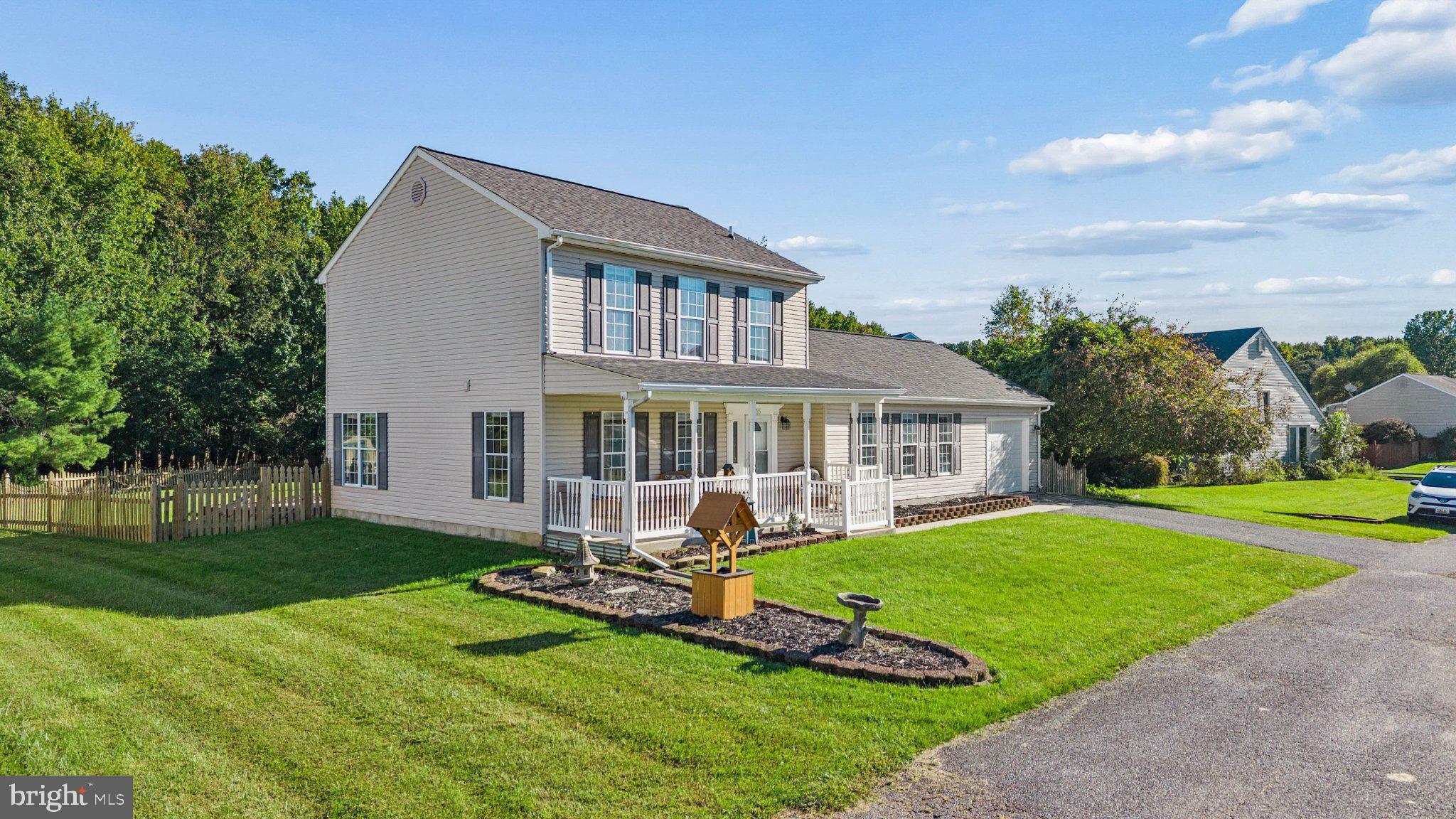 15 MAXA COURT