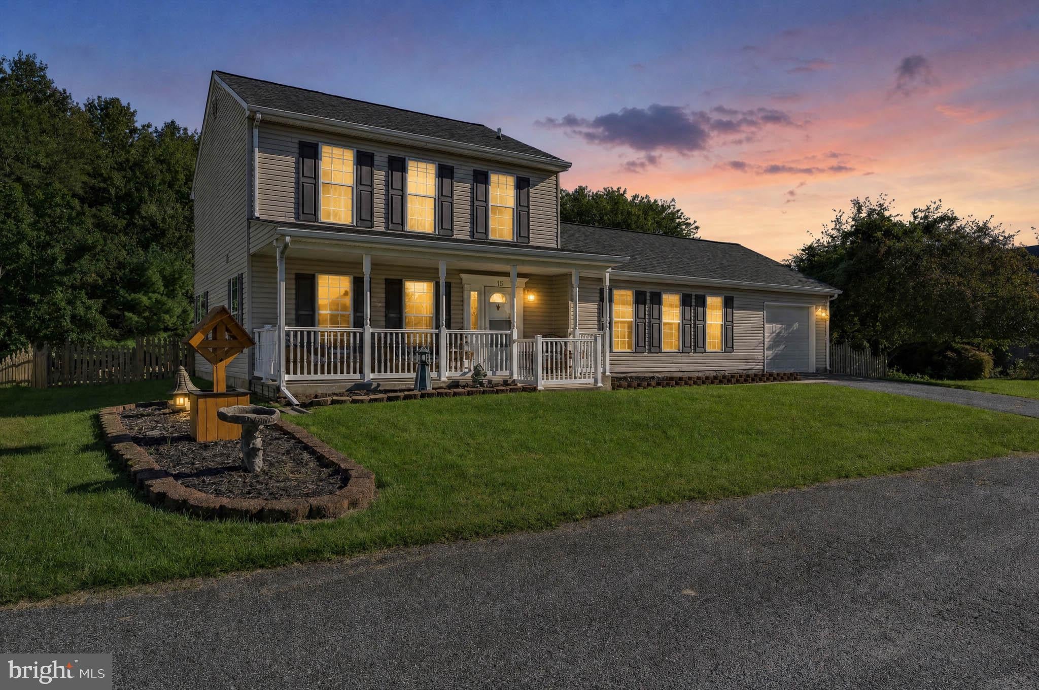 15 MAXA COURT