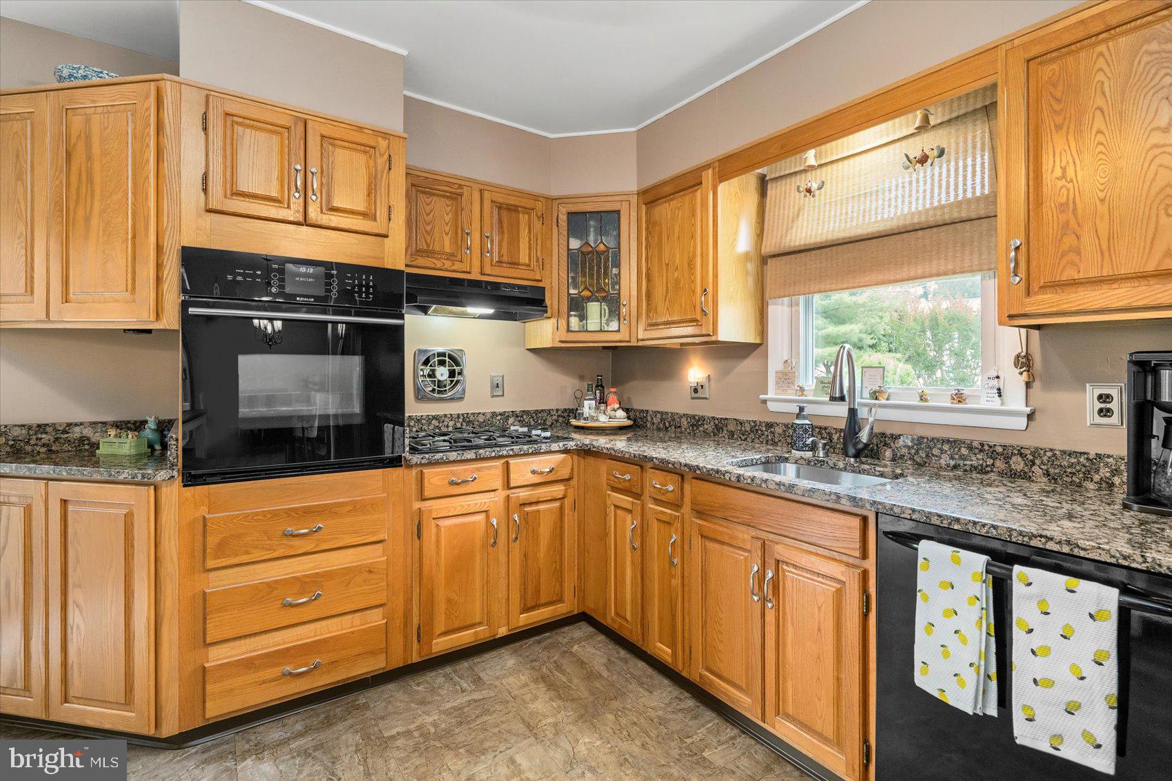 FOUNTAIN HILL - Residential