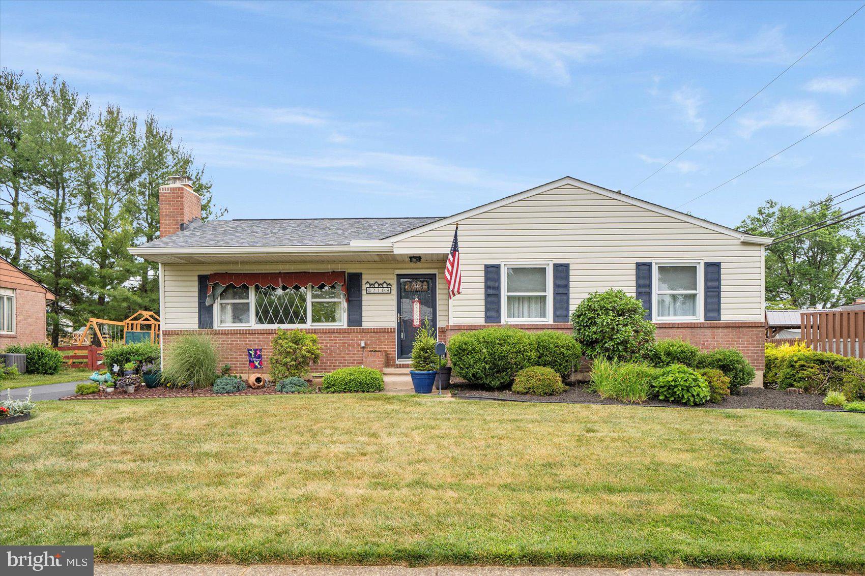 FOUNTAIN HILL - Residential