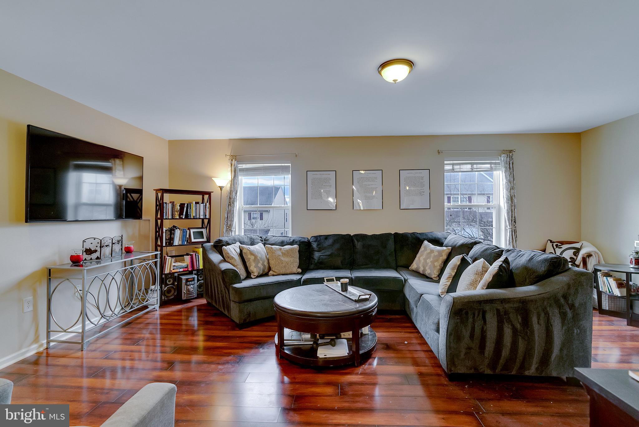 COURT AT THE LEDGES - Residential Lease