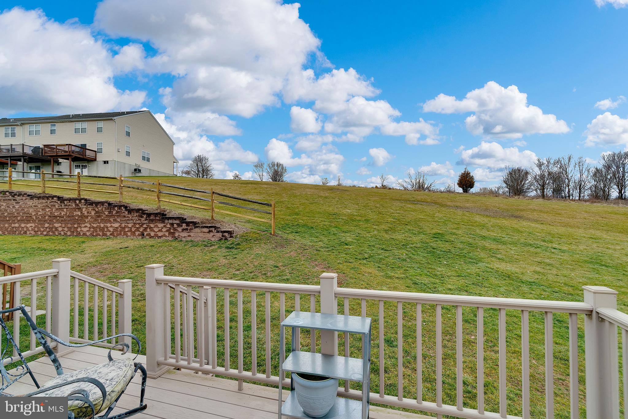 COURT AT THE LEDGES - Residential Lease