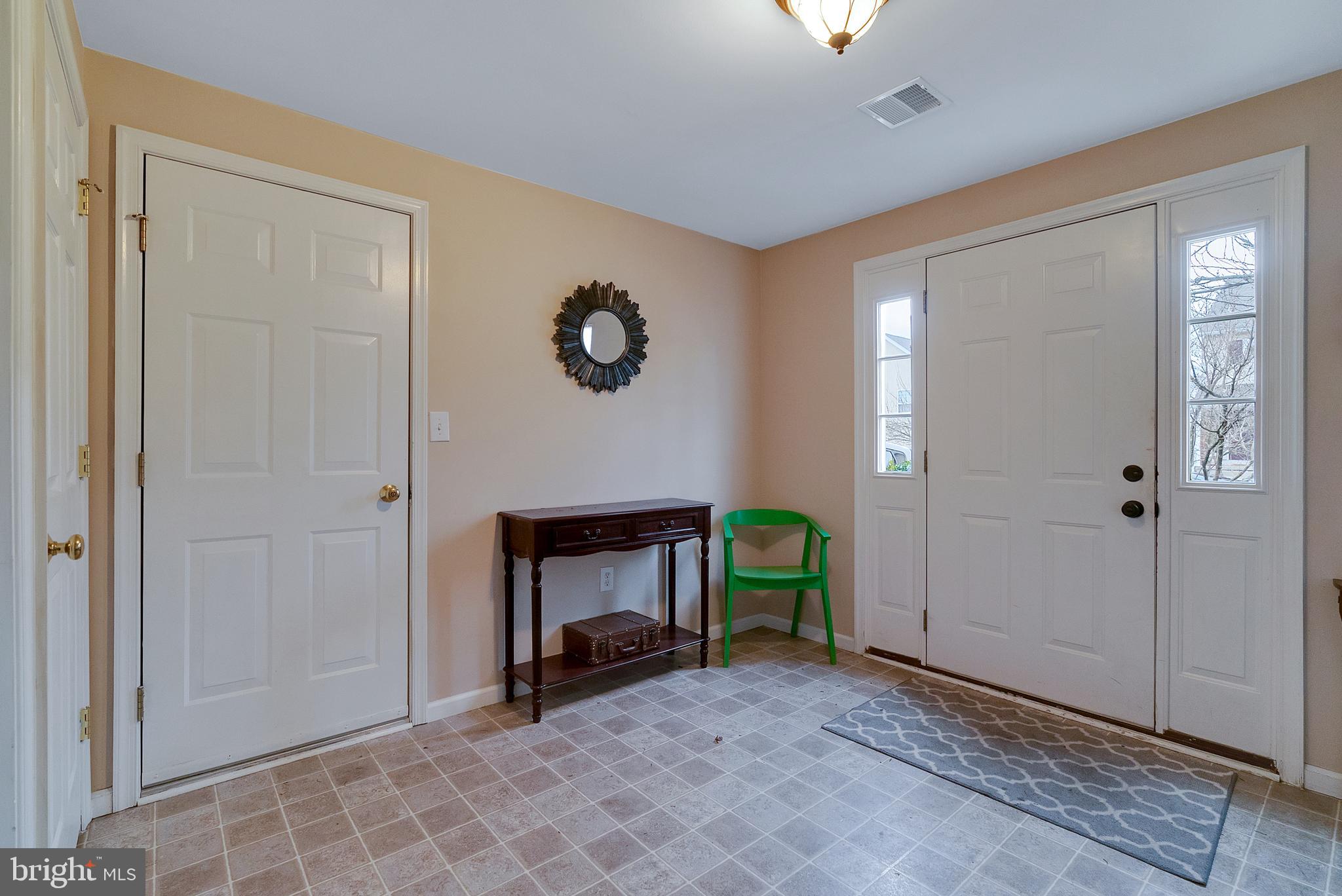 COURT AT THE LEDGES - Residential Lease