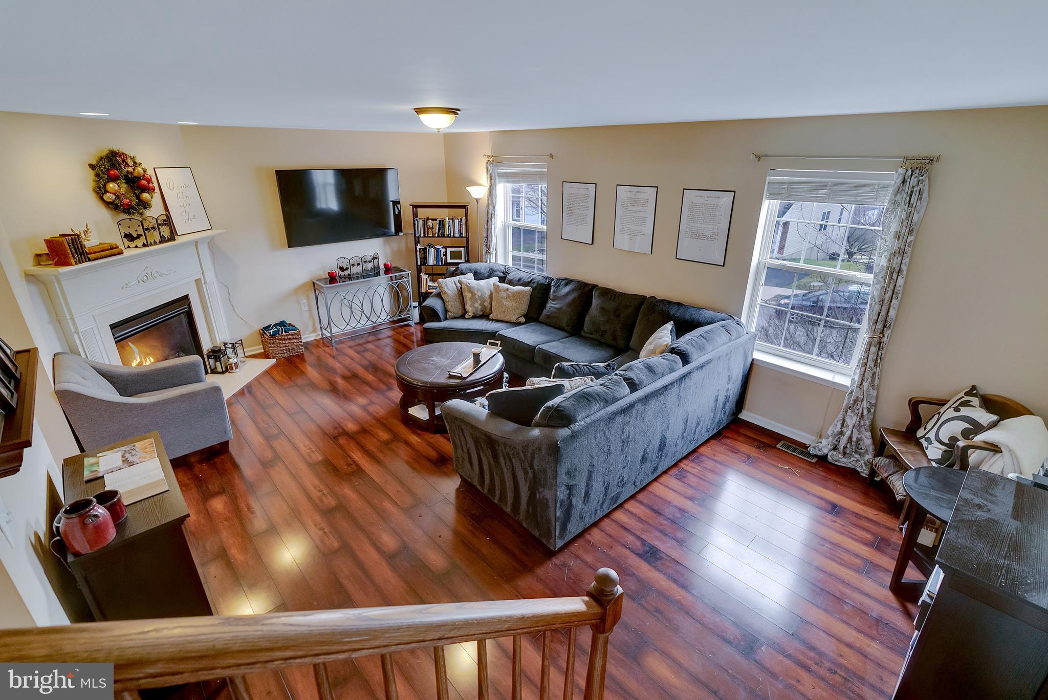 COURT AT THE LEDGES - Residential Lease