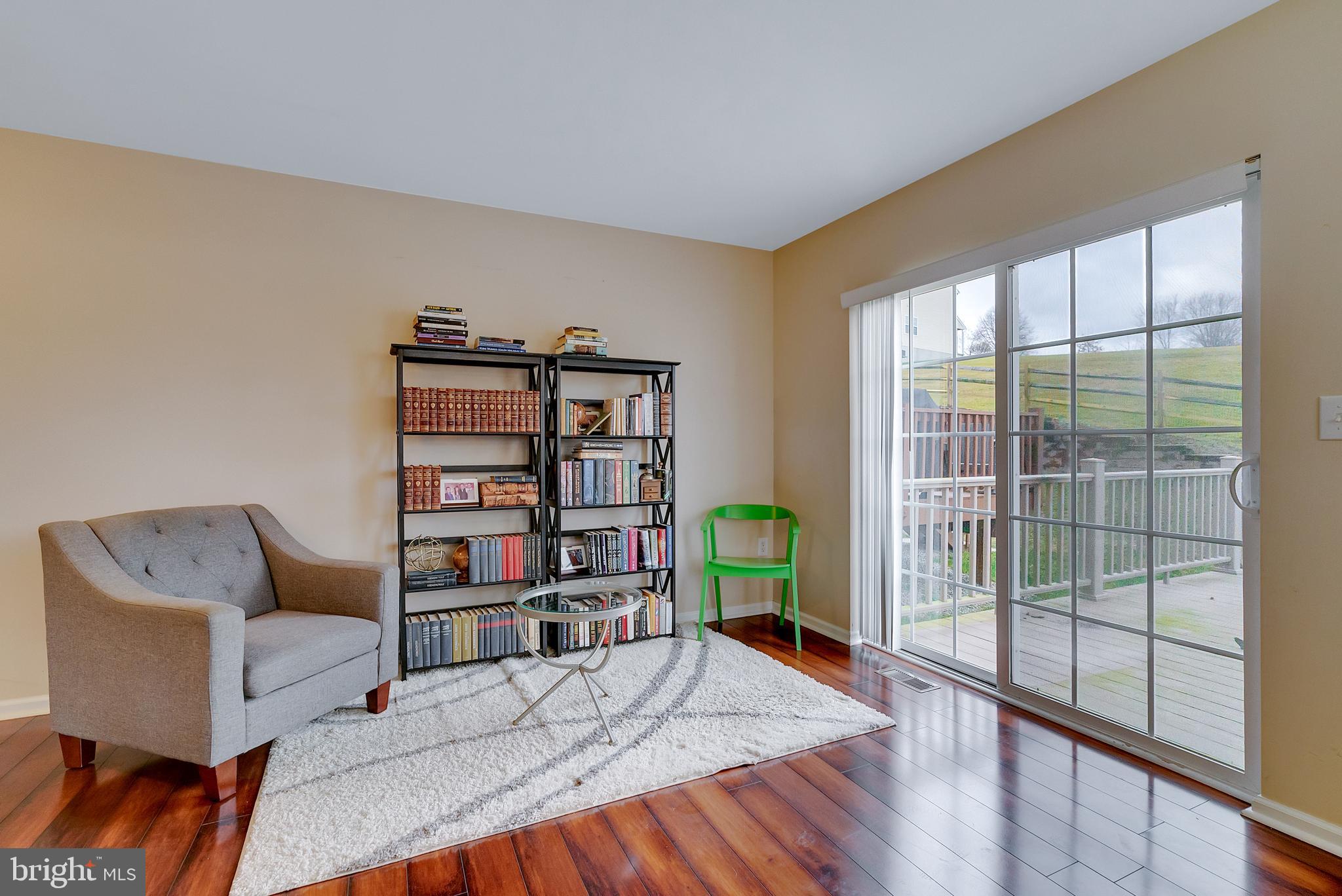 COURT AT THE LEDGES - Residential Lease