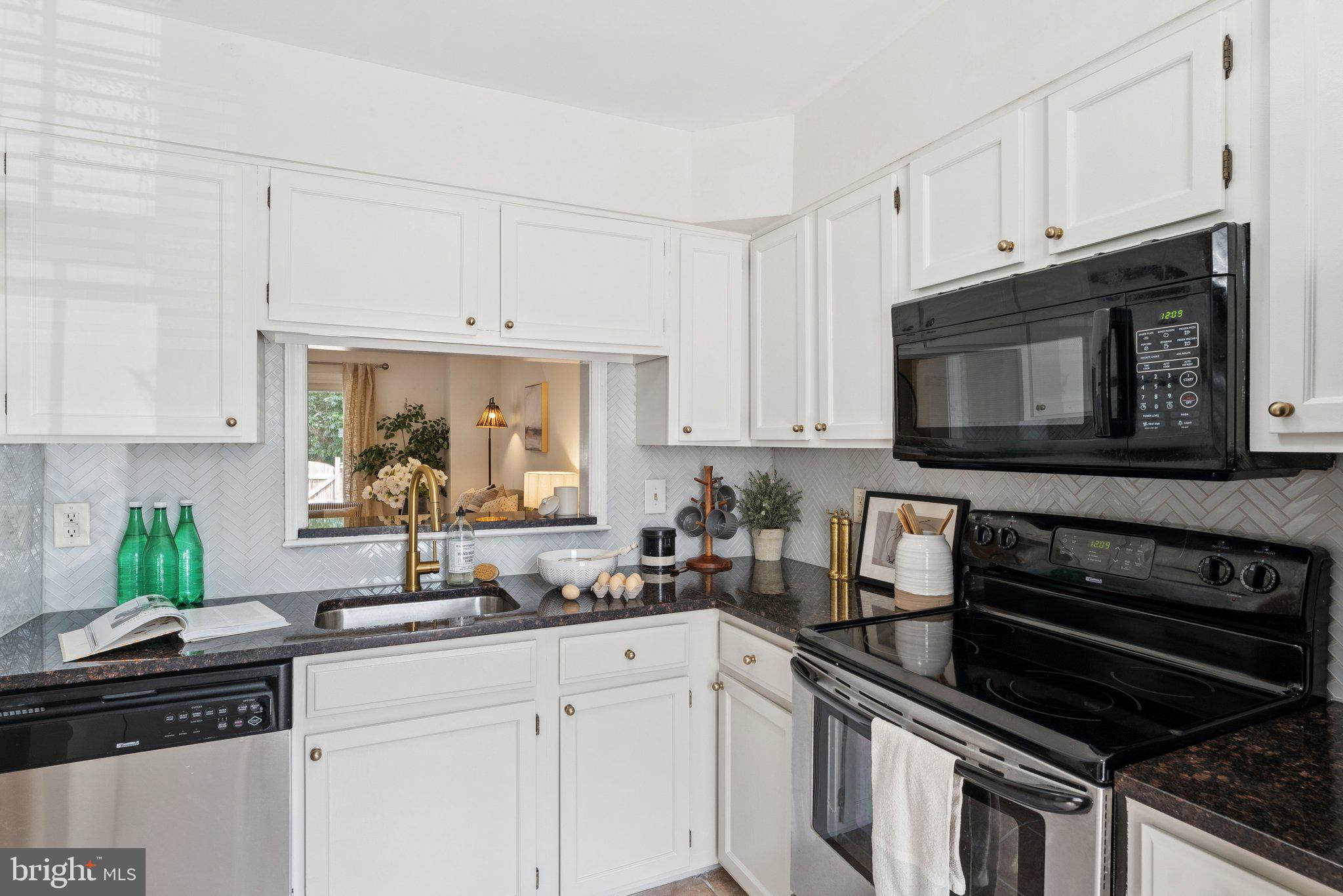 6316 CHIMNEY WOOD COURT