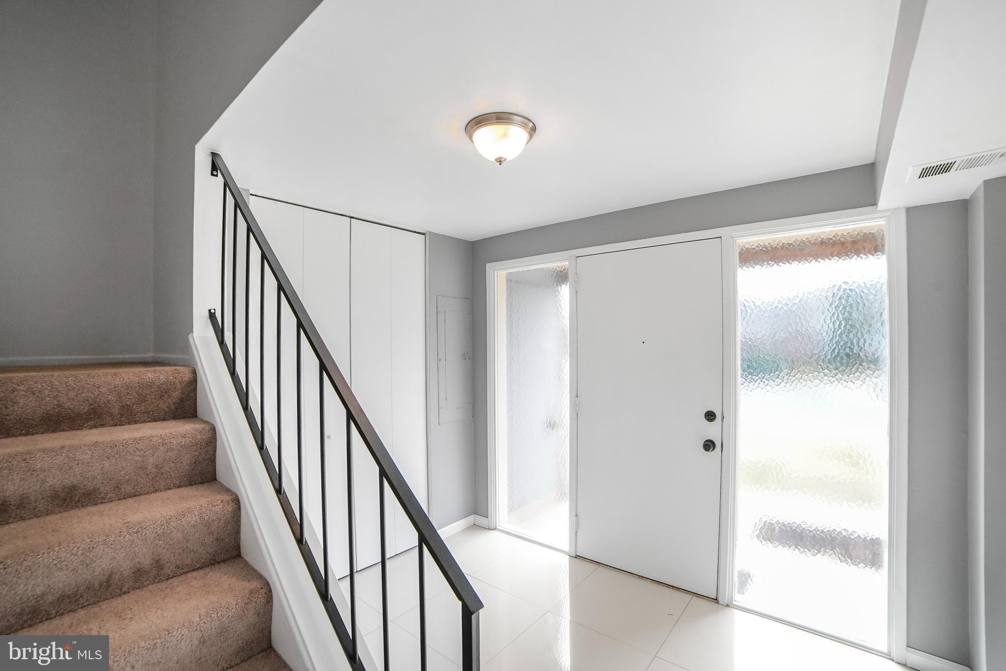 10511 CAMBRIDGE COURT