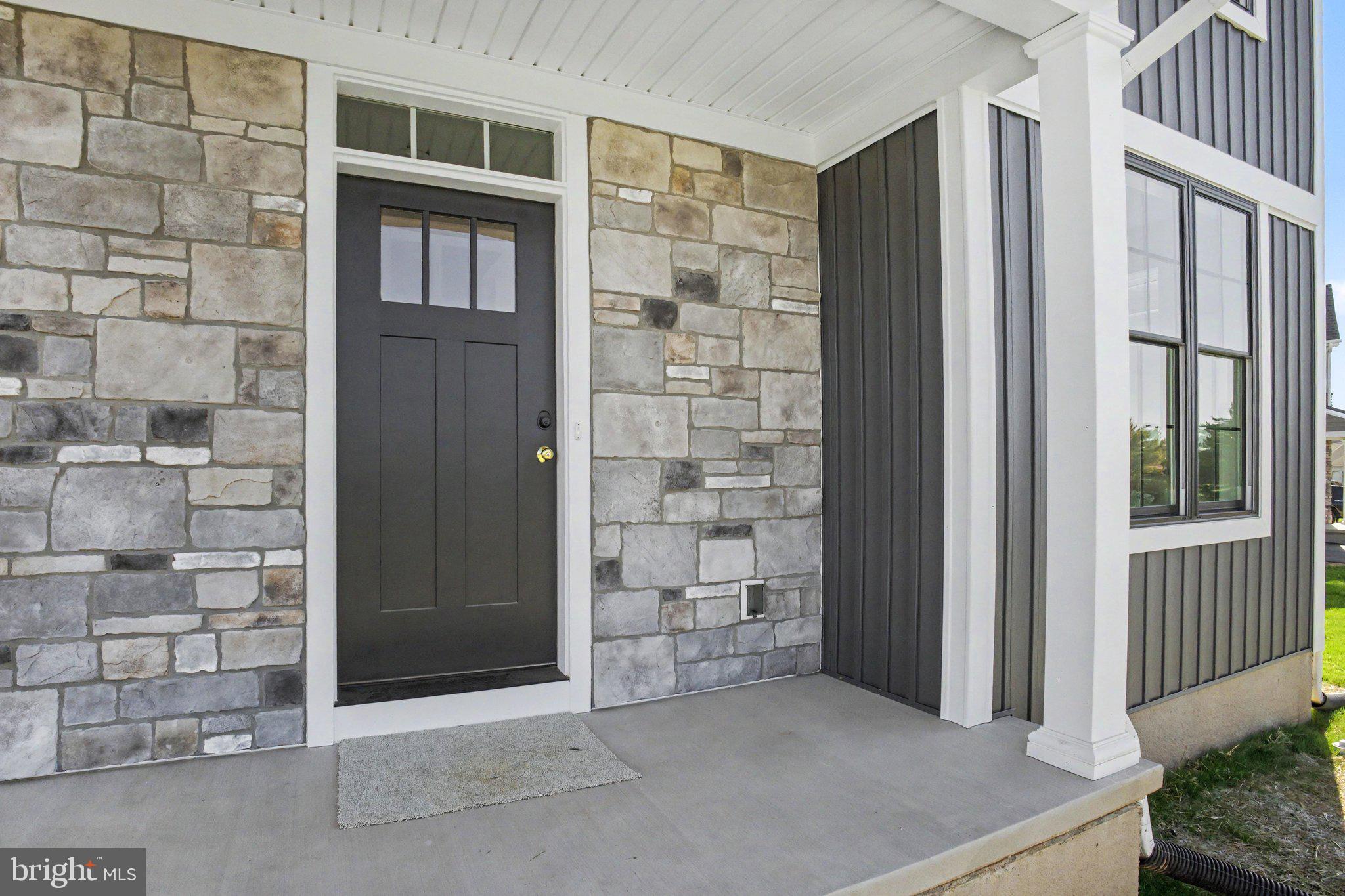 2070 ANDREW AVENUE LOT 28