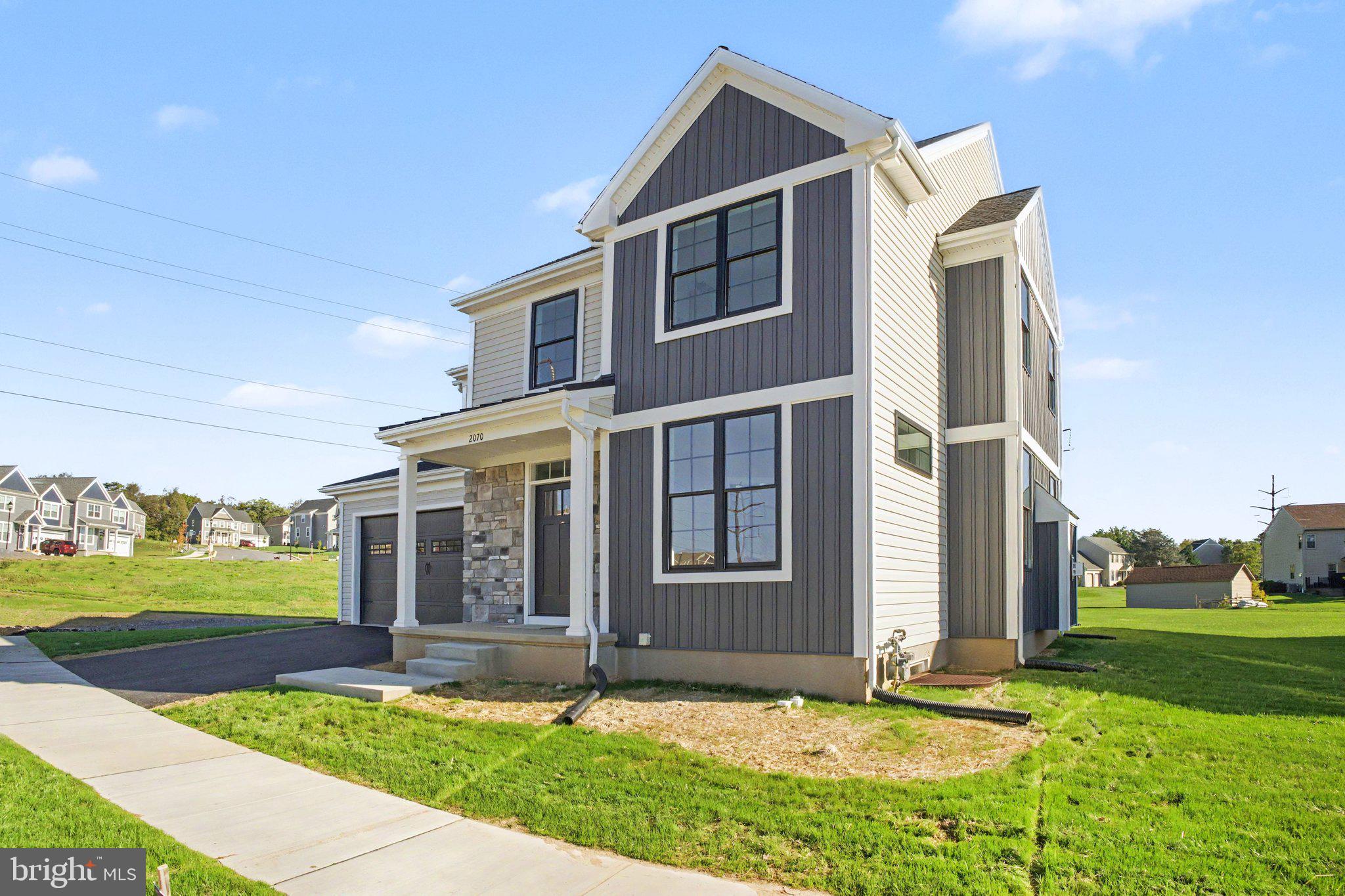 2070 ANDREW AVENUE LOT 28