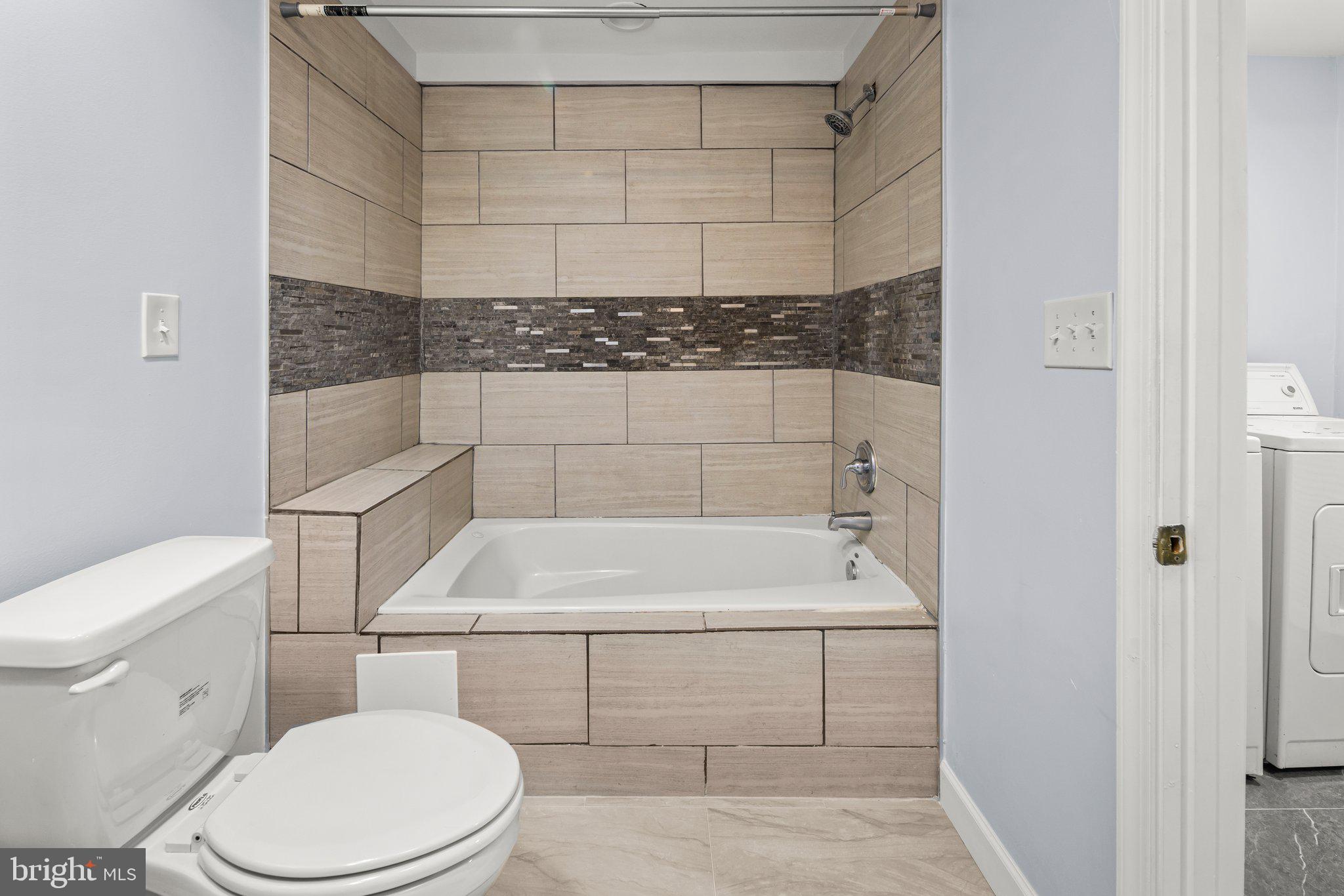 FINNS WALK - Residential Lease