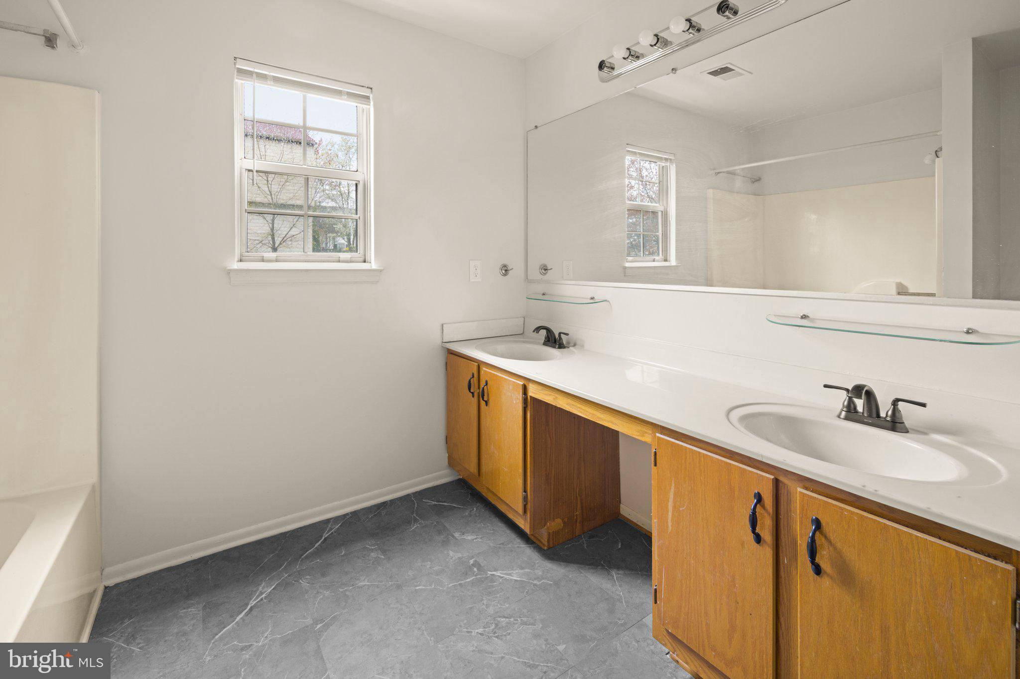 FINNS WALK - Residential Lease