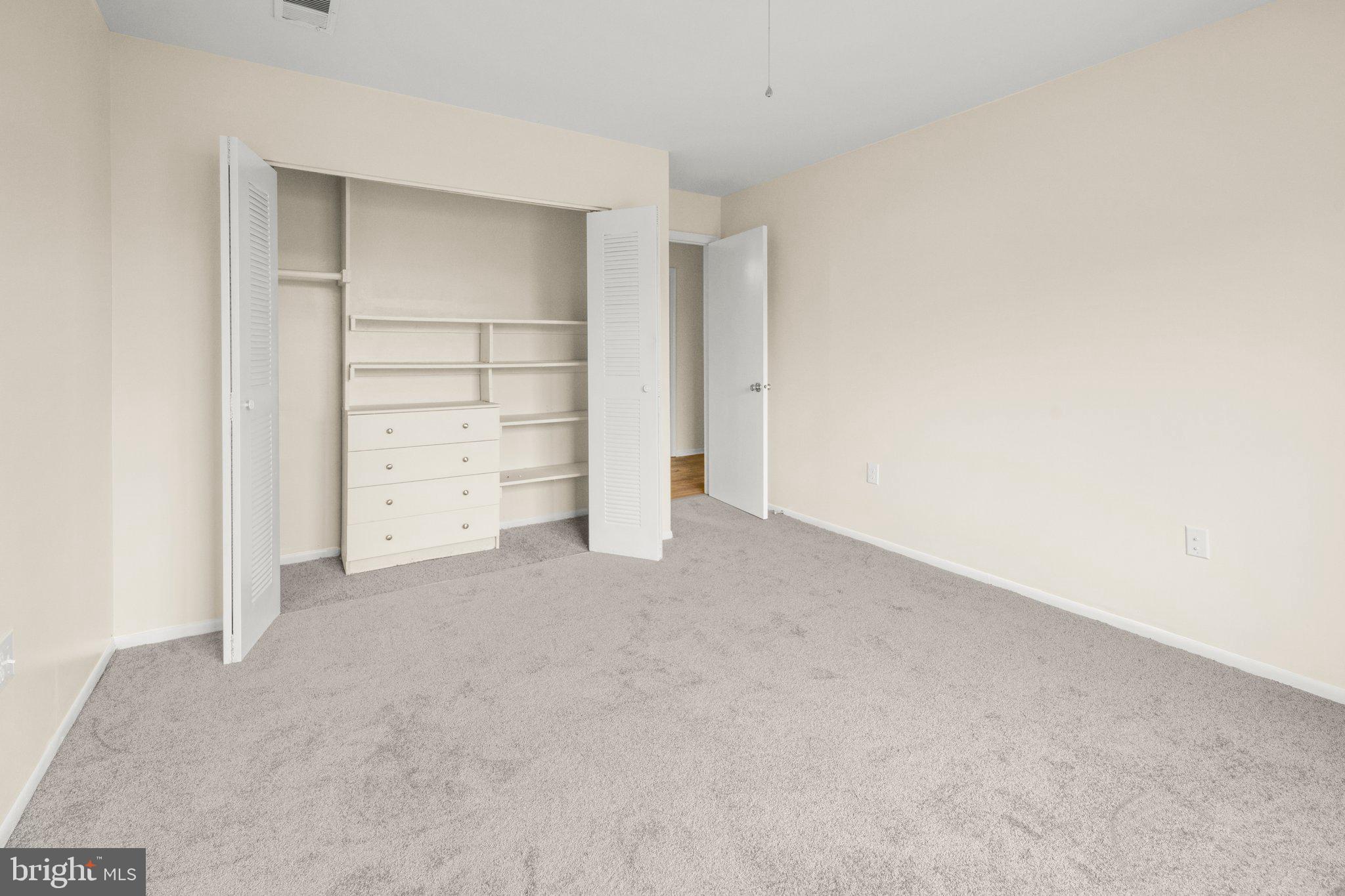 FINNS WALK - Residential Lease