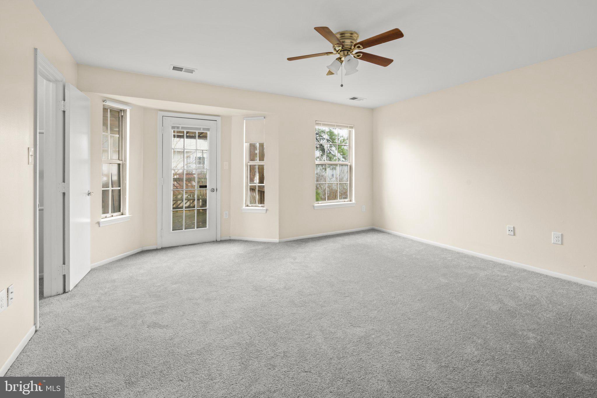 FINNS WALK - Residential Lease