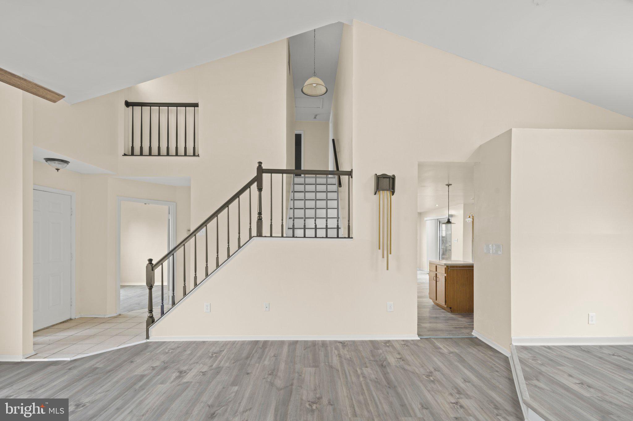 FINNS WALK - Residential Lease