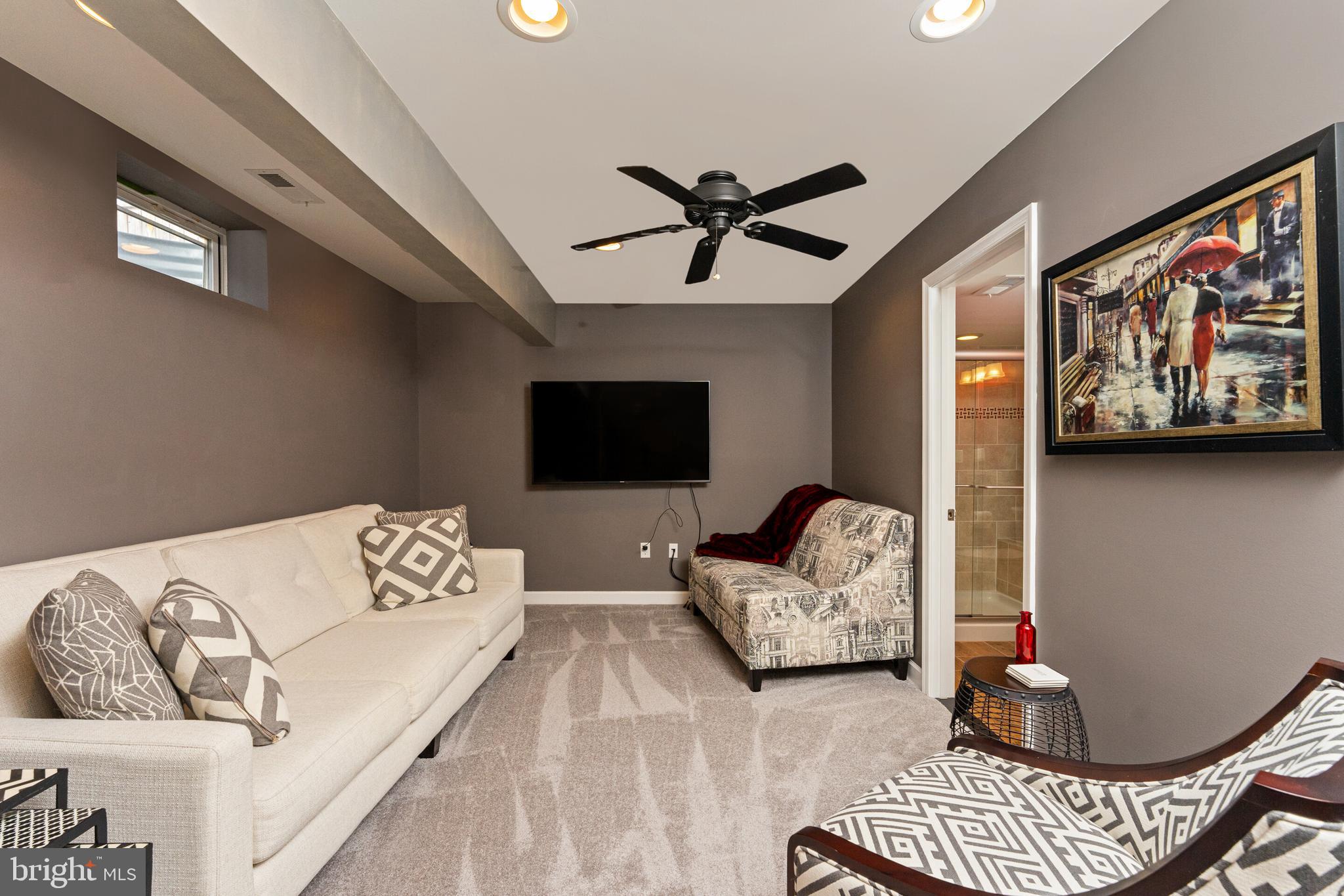 VAN BUREN VILLAGE - Residential