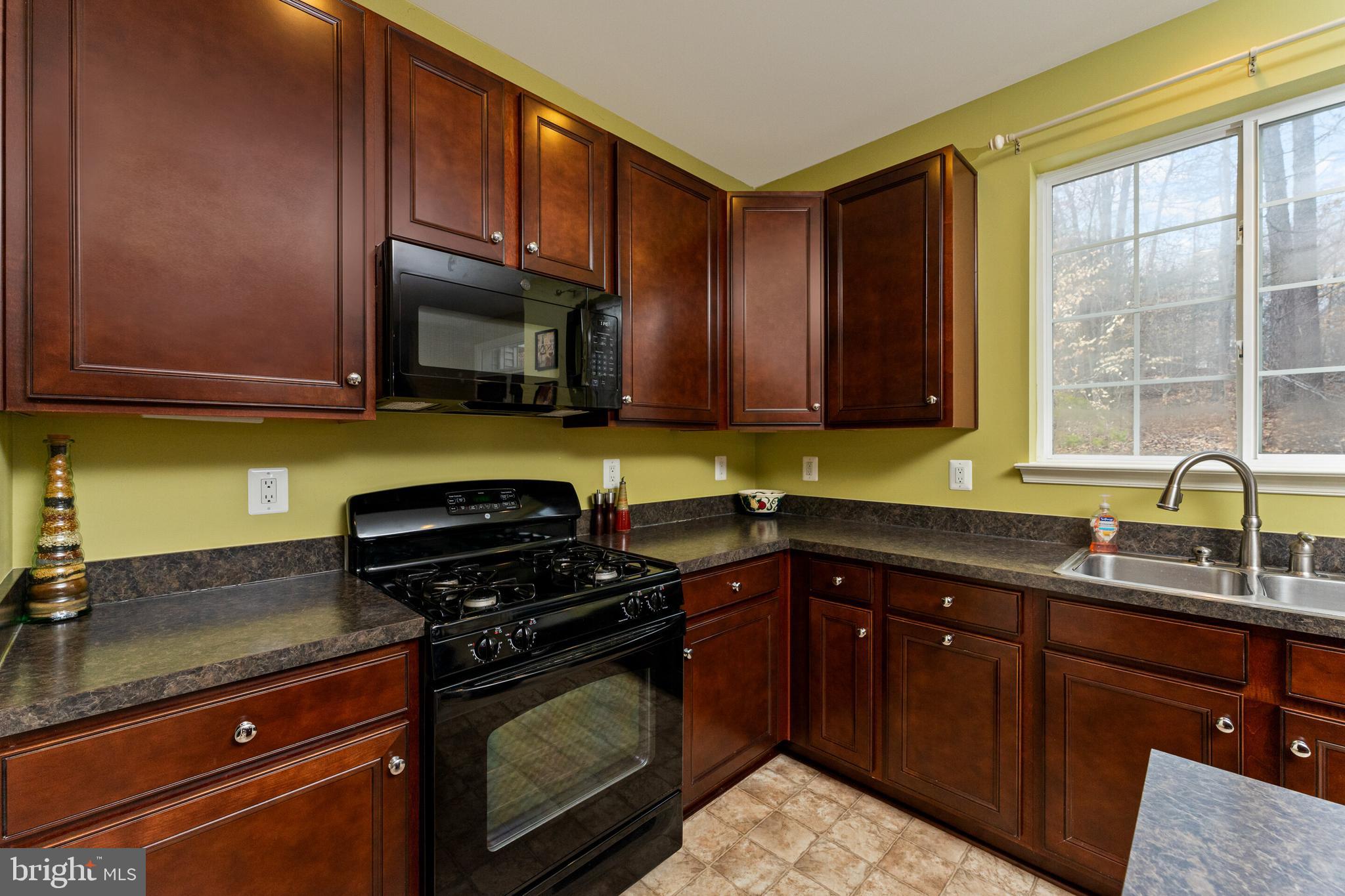 VAN BUREN VILLAGE - Residential