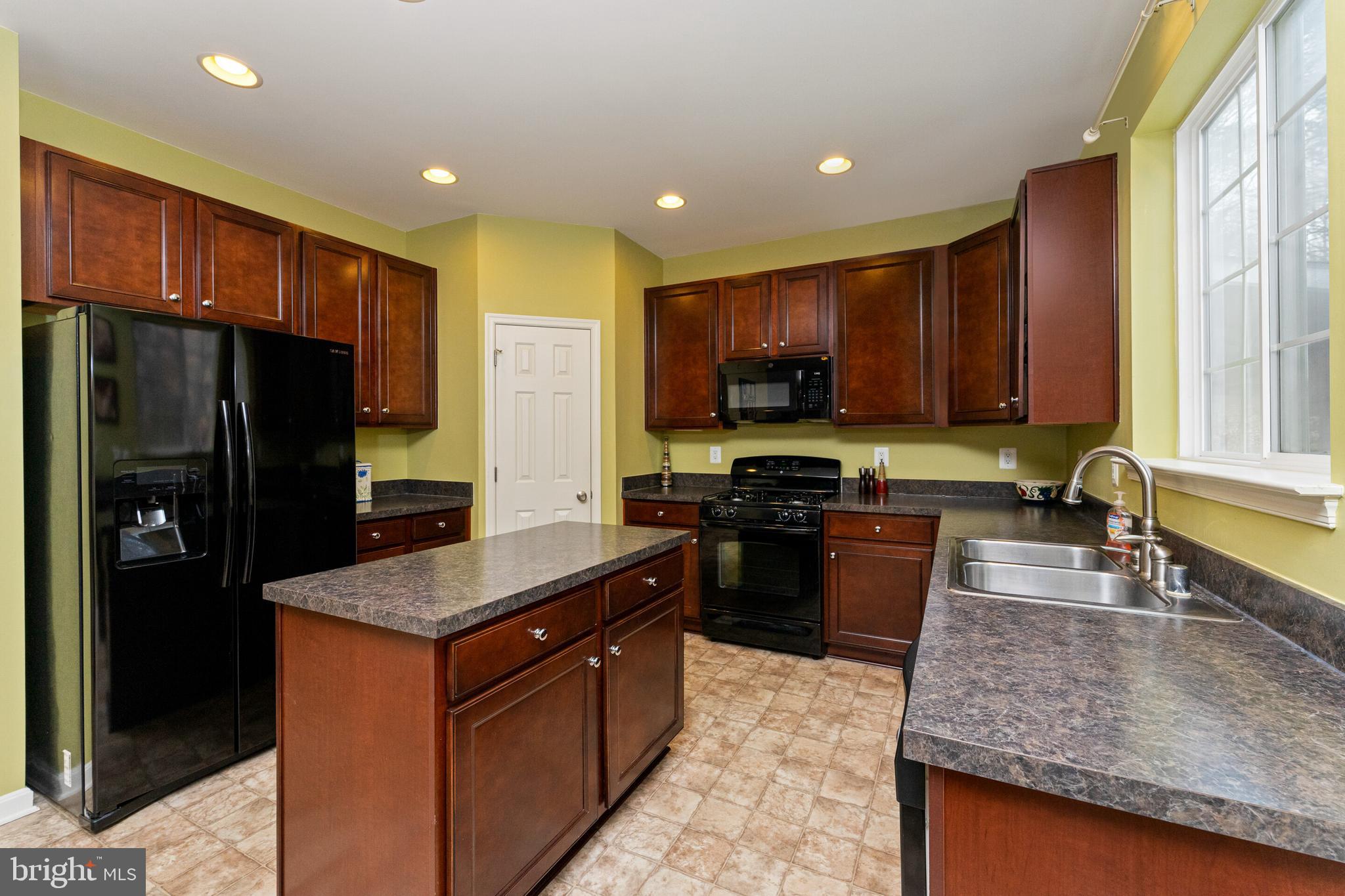 VAN BUREN VILLAGE - Residential