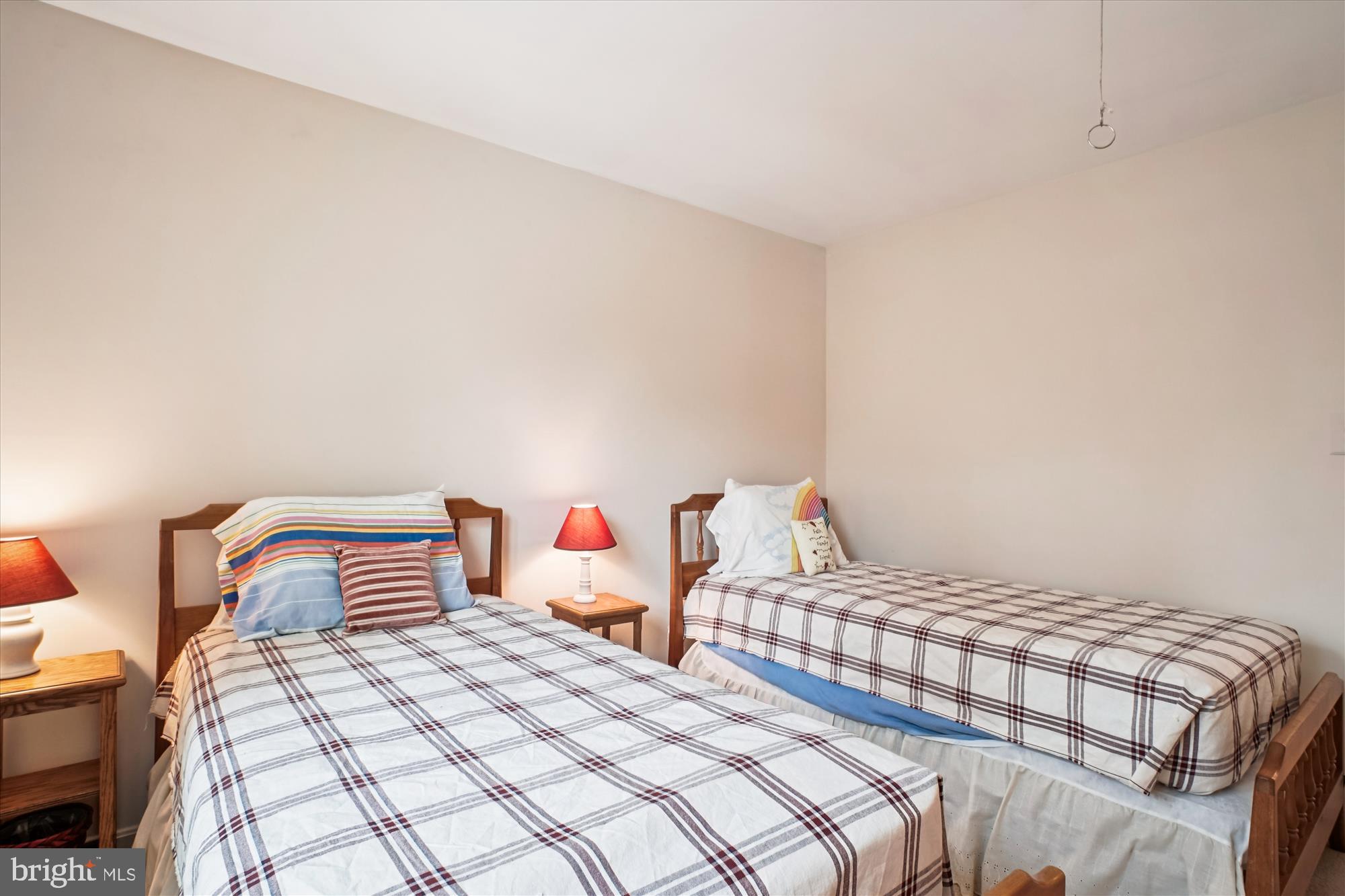 WOLF TRAP WOODS - Residential