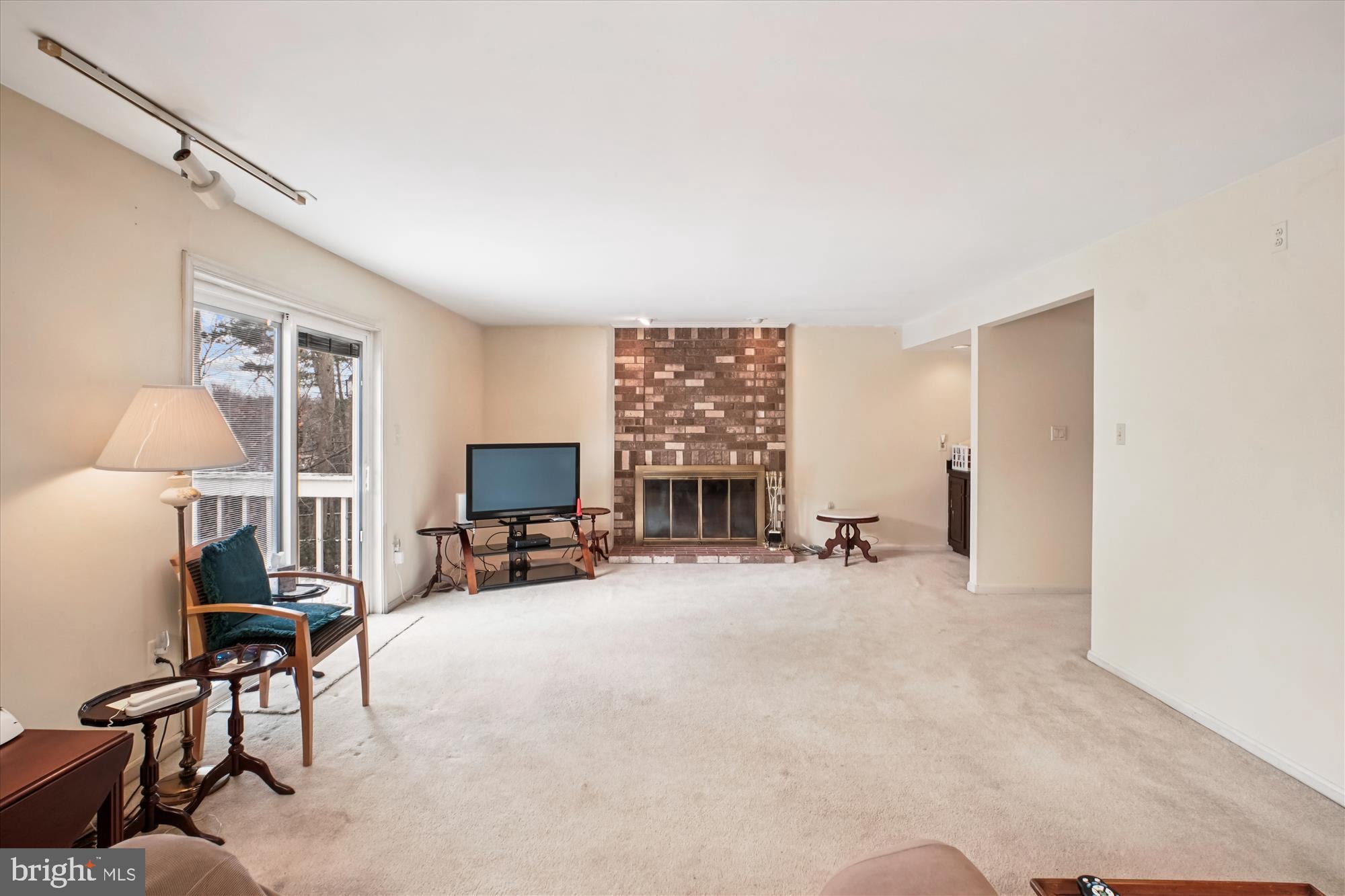 WOLF TRAP WOODS - Residential