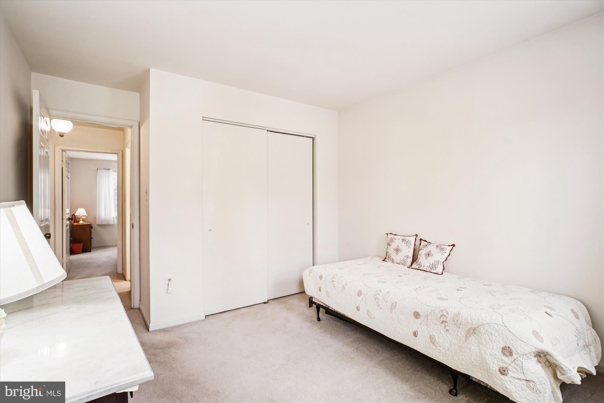 WOLF TRAP WOODS - Residential