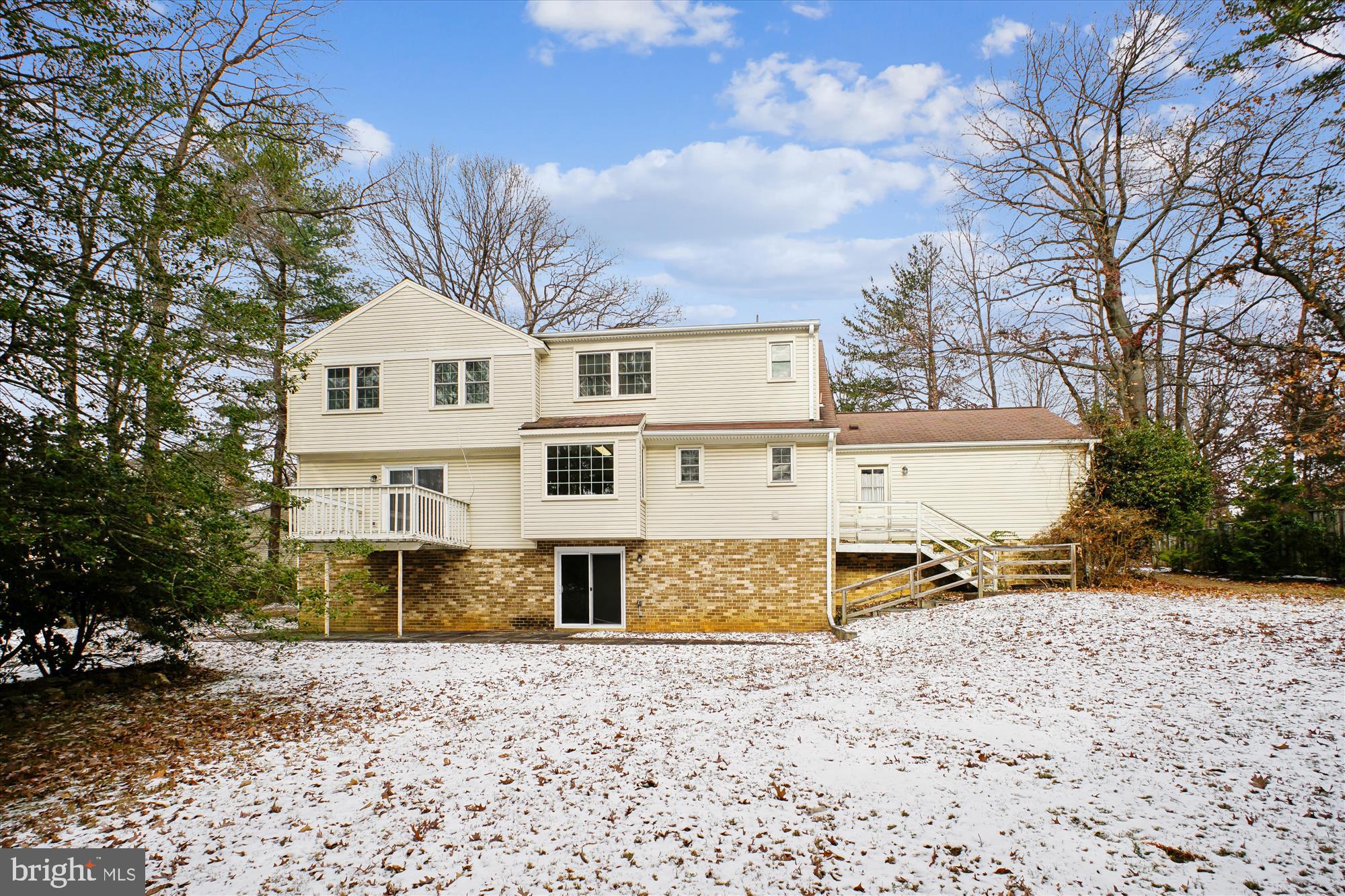 WOLF TRAP WOODS - Residential