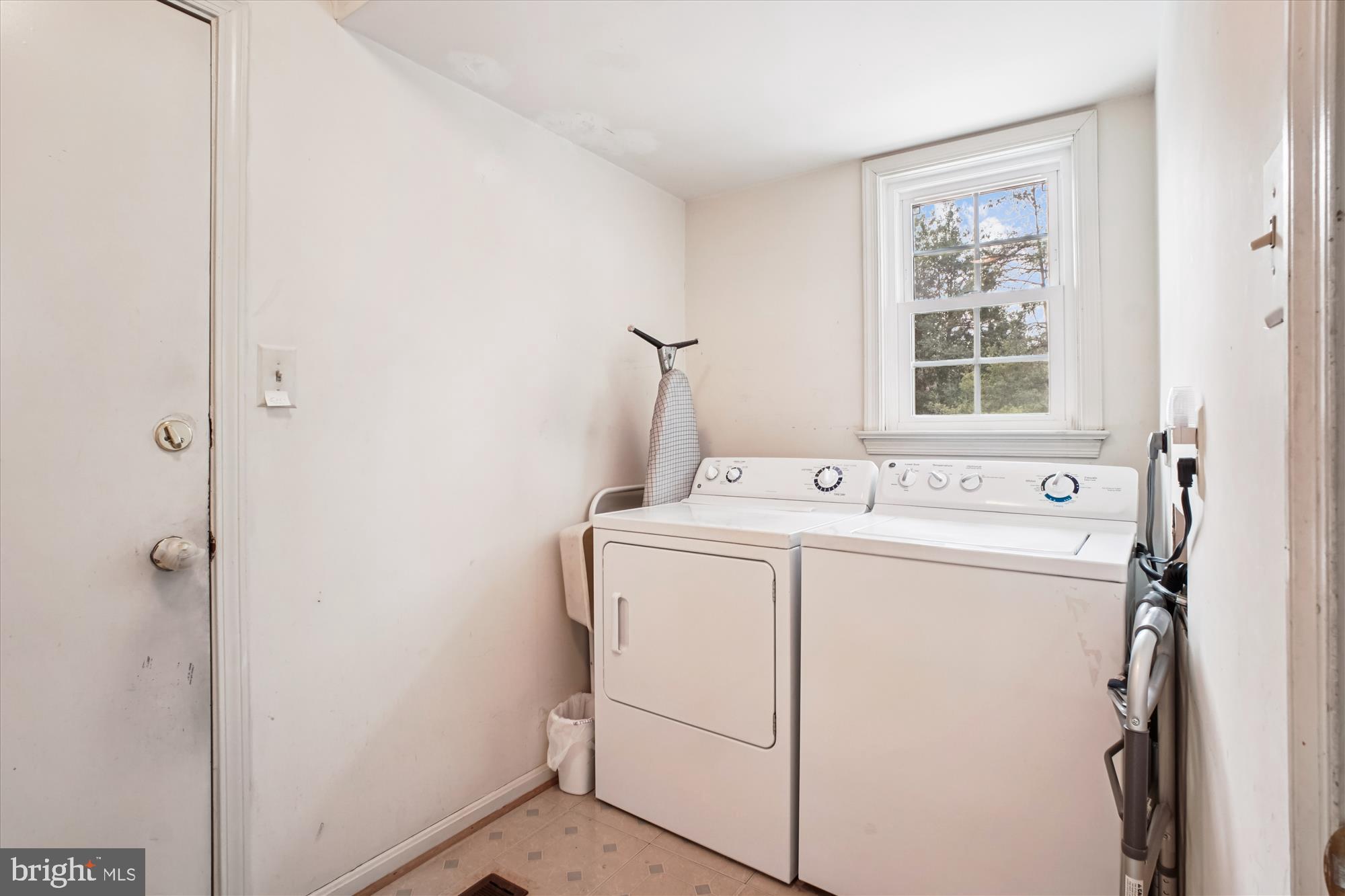 WOLF TRAP WOODS - Residential