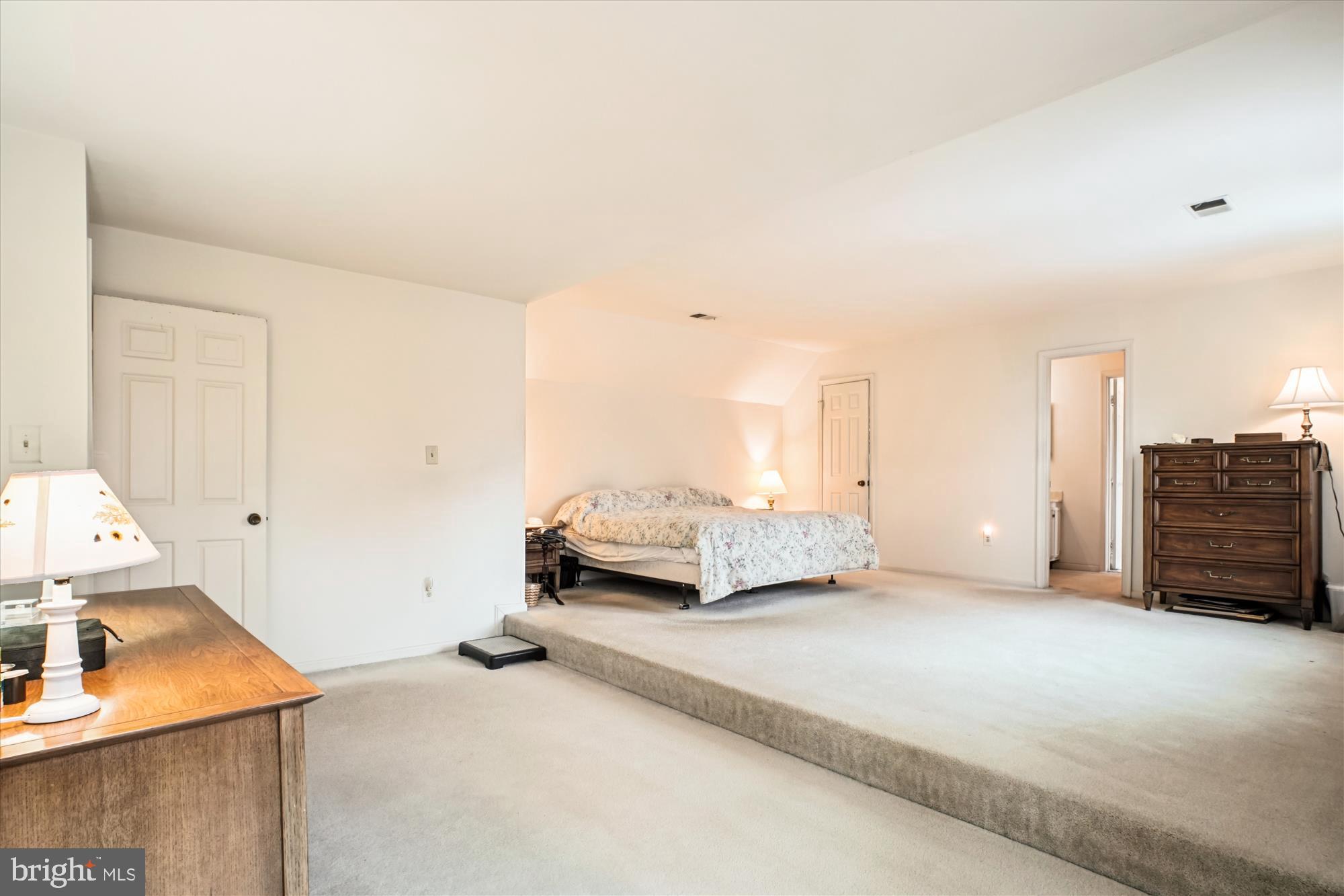 WOLF TRAP WOODS - Residential