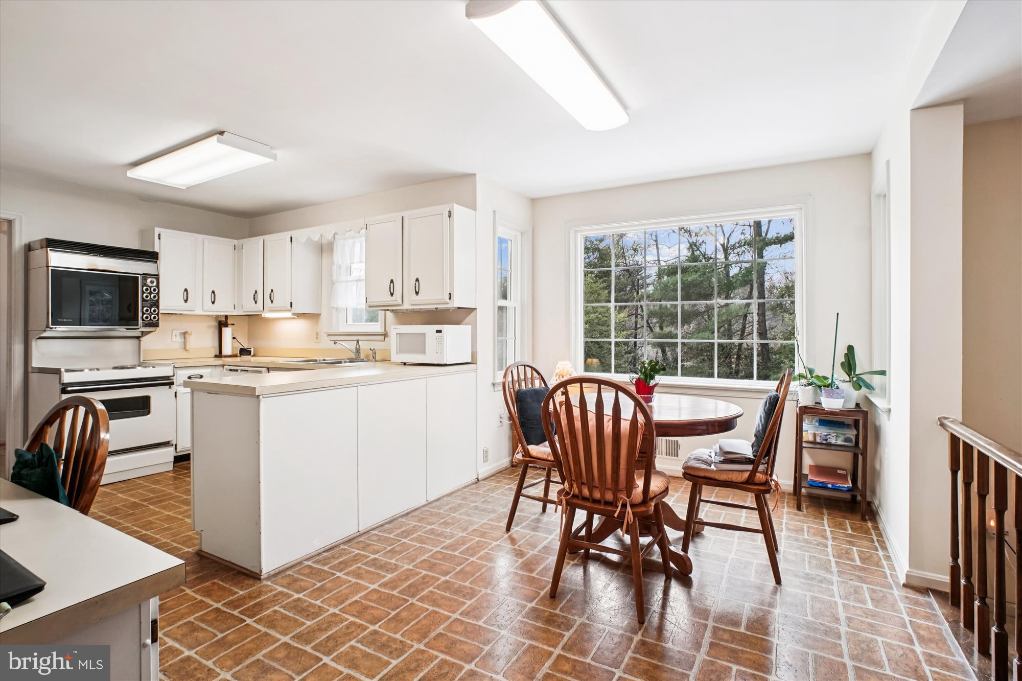 WOLF TRAP WOODS - Residential