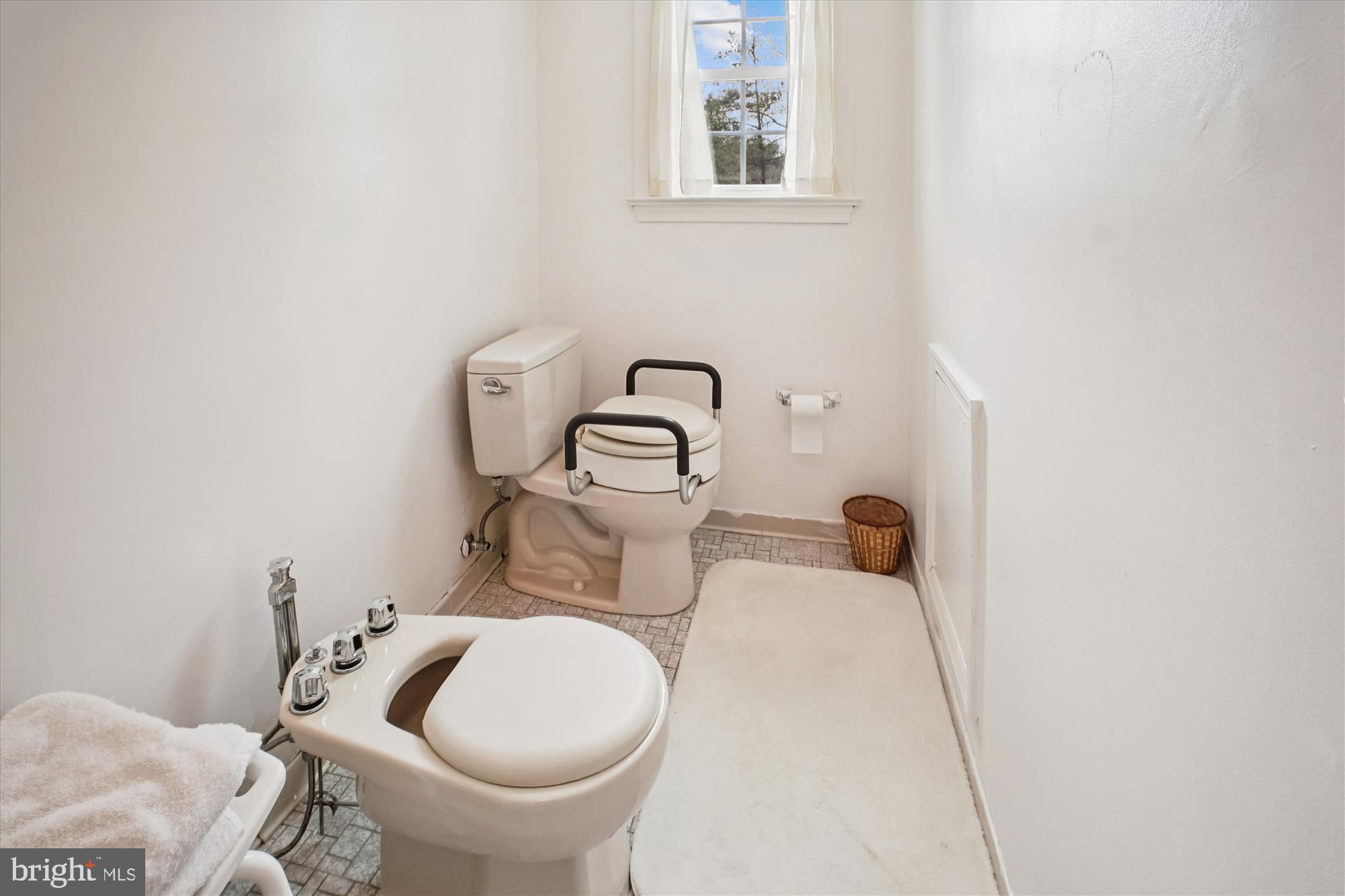 WOLF TRAP WOODS - Residential